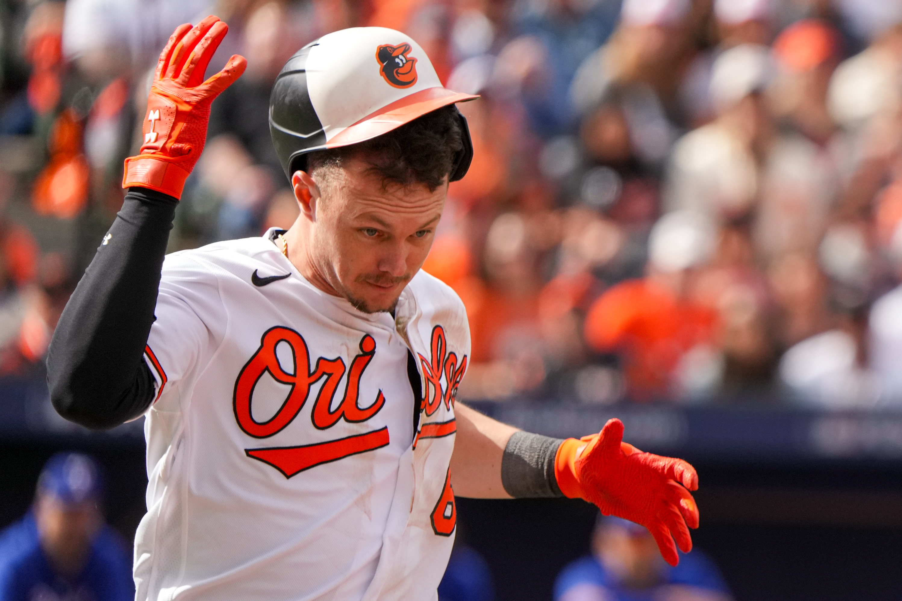 Orioles' Hyde says Hicks missed a hit-and-run sign when Henderson was  caught stealing in Game 1