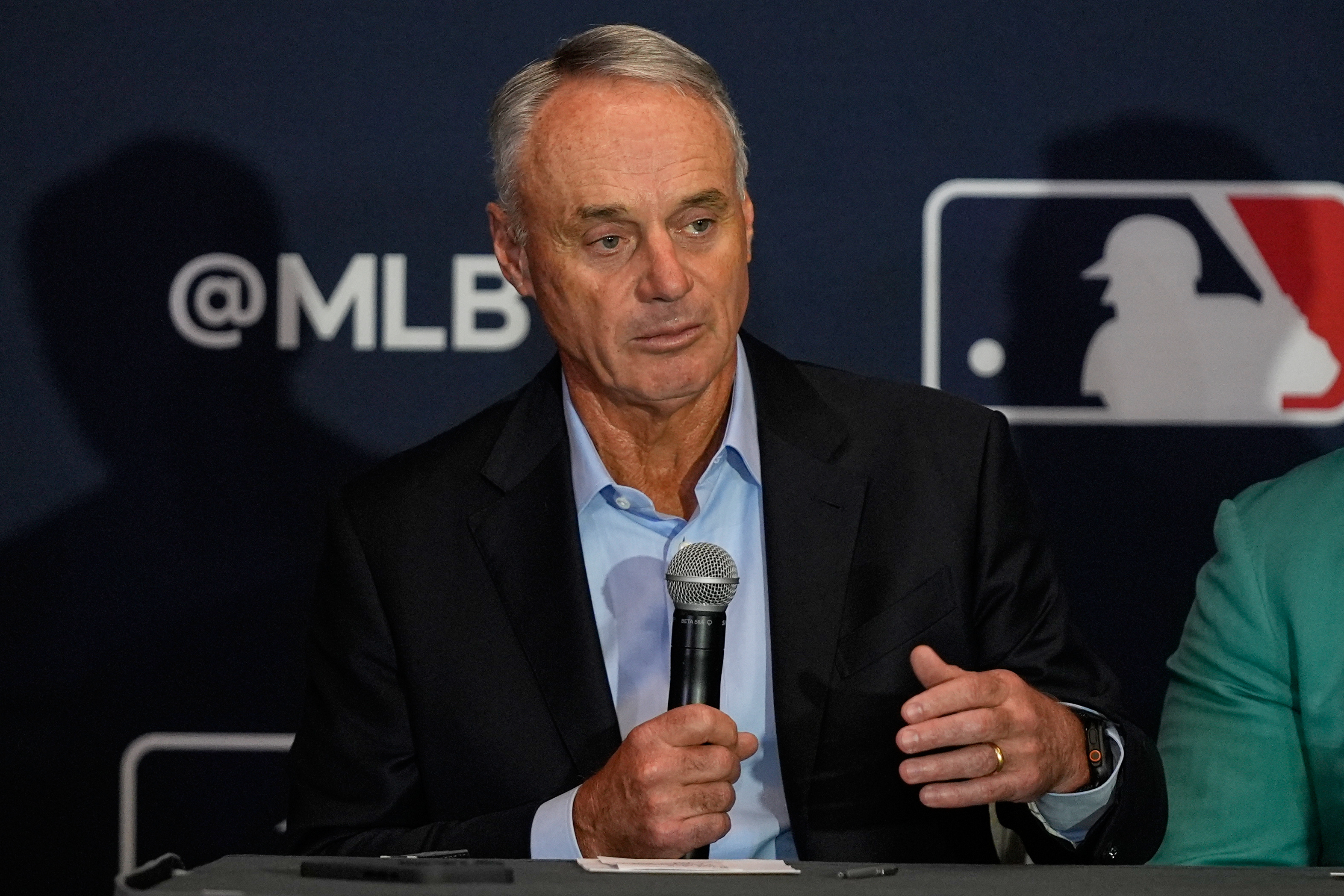 All-Star Week was a dream for baseball fans. The labor debate is their looming nightmare.