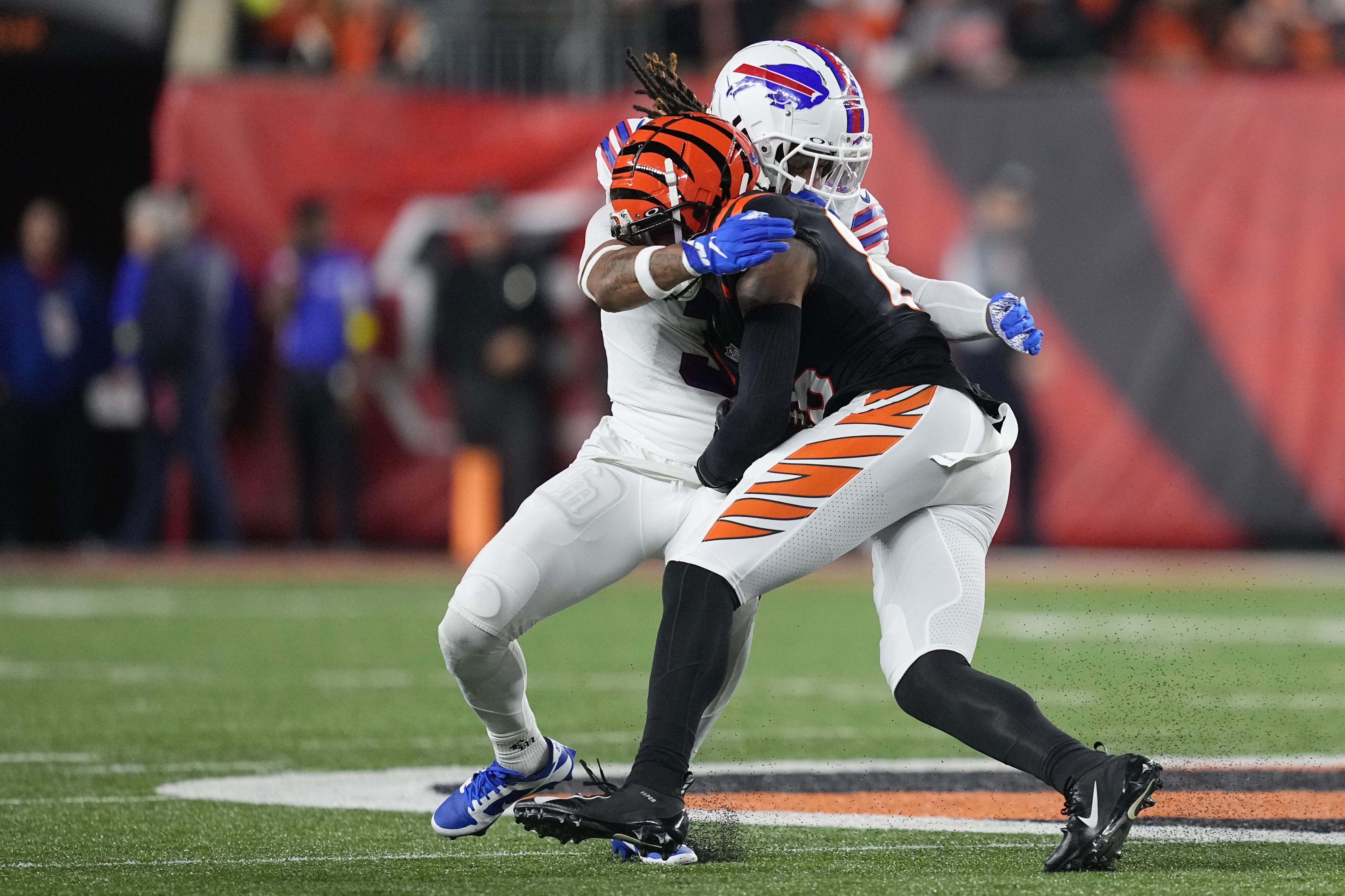 Bengals Exec Sends Warning To Teams Sniffing Around Tee Higgins