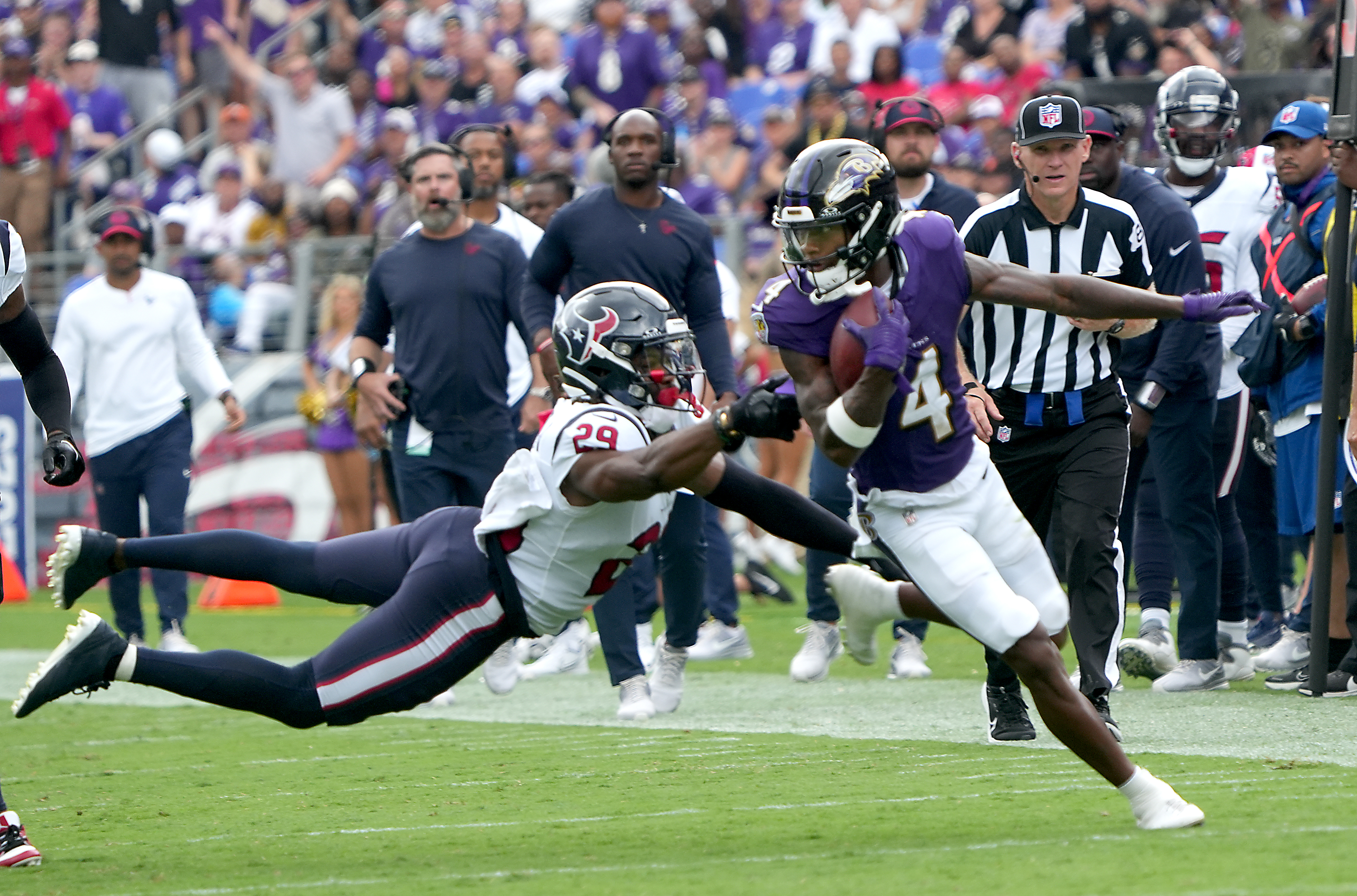 Undercooked appetizer': Zay Flowers shines, but receivers frustrated with  performance in Texans win - The Baltimore Banner