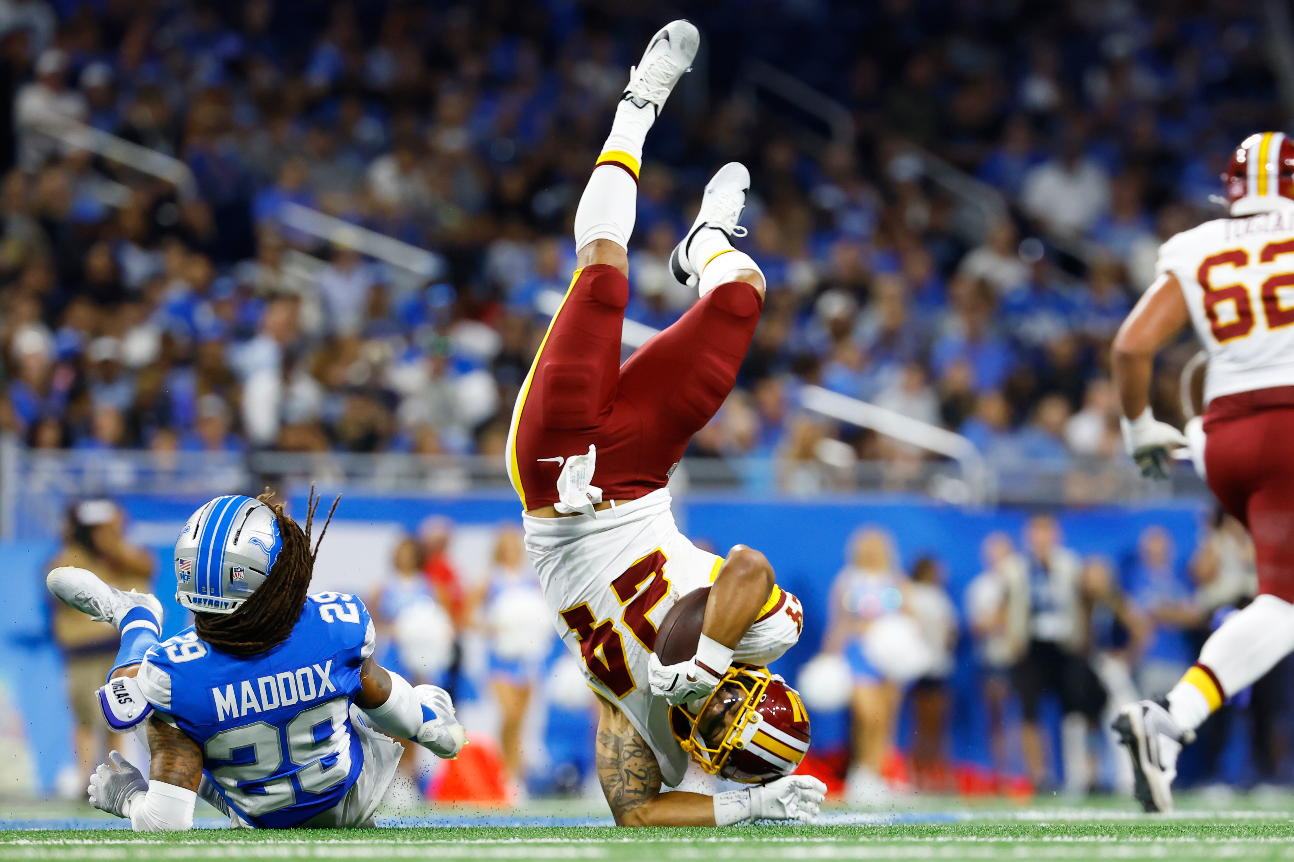 Commanders stock report: Jayden Daniels makes debut, but a different quarterback shines