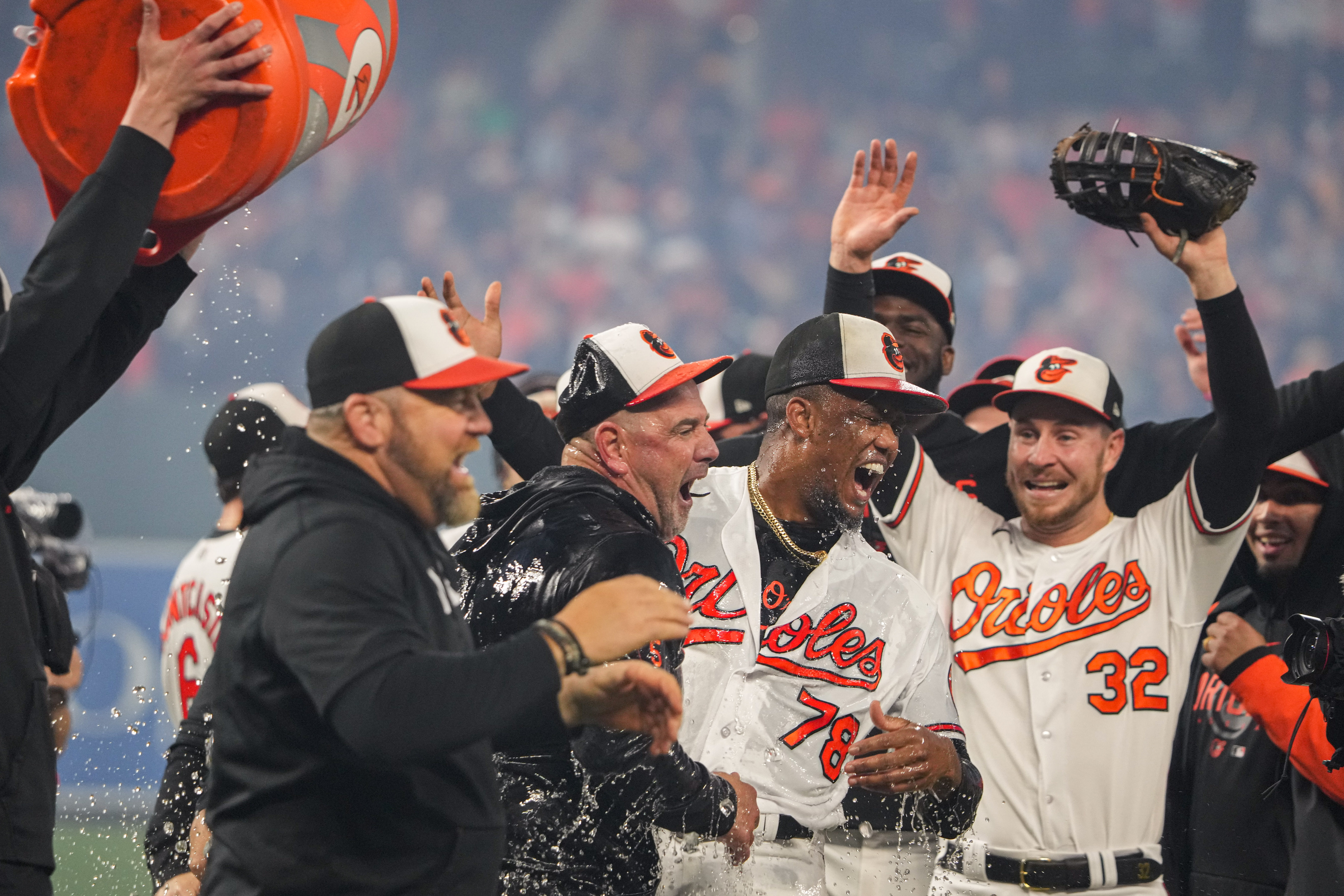 Orioles win division for 1st time since 2014, clinch AL's top seed