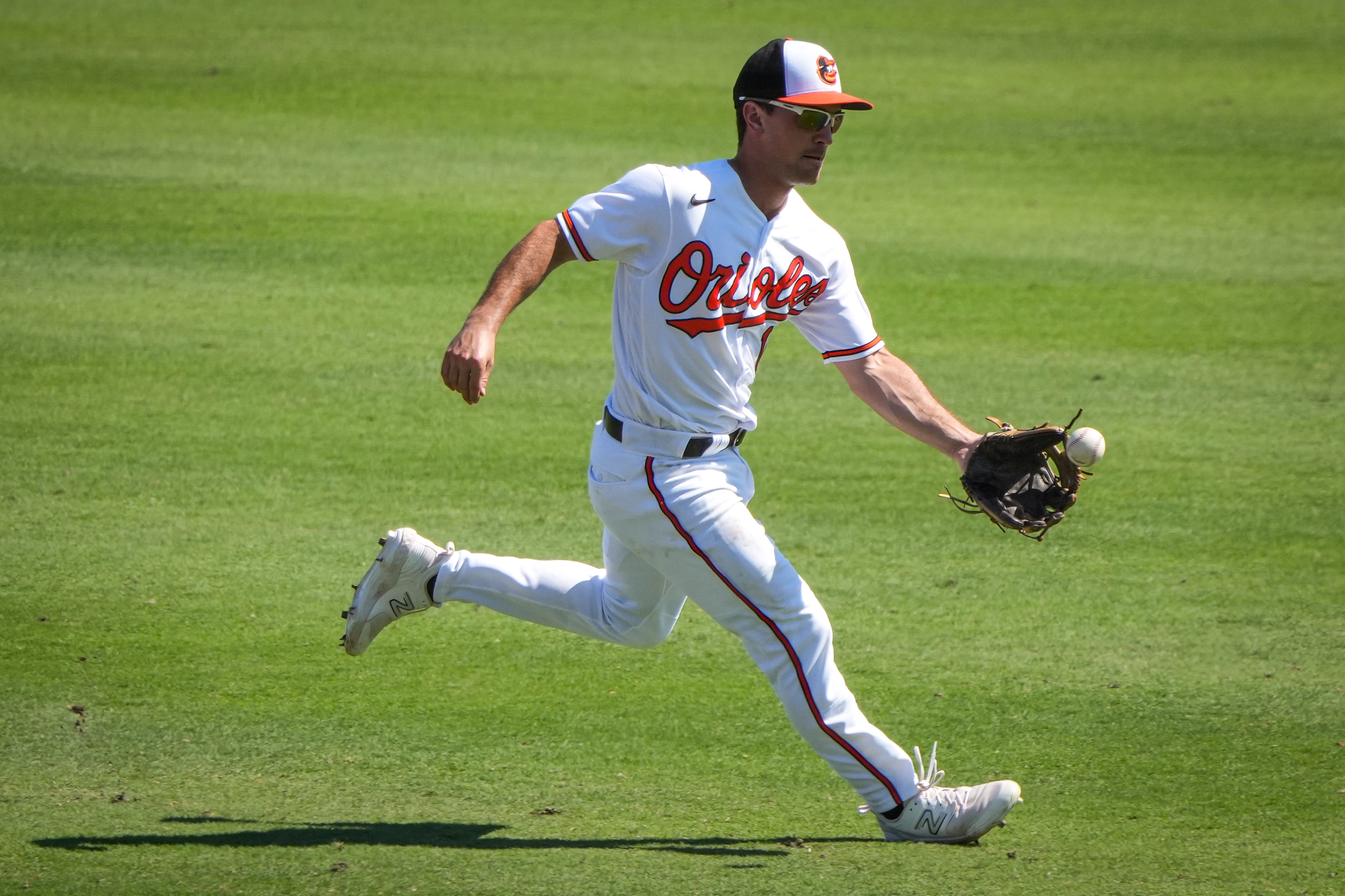 Ex-Yankees infielder helps fuel Orioles' improbable playoff push 