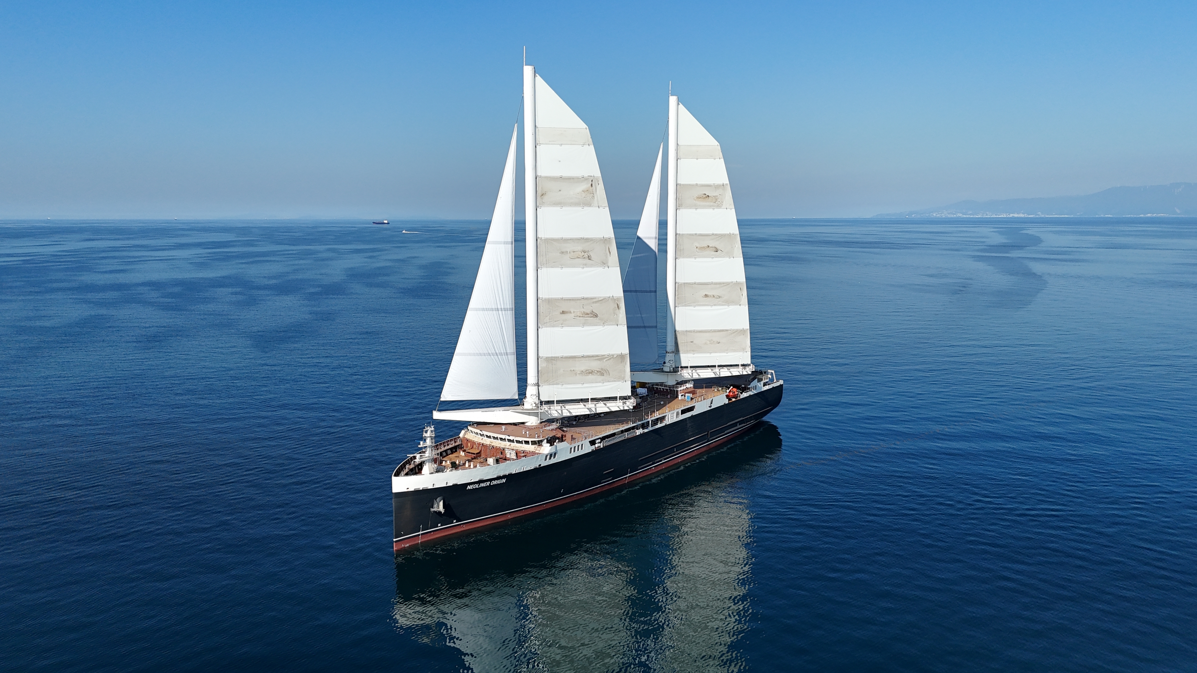 World's largest sailing cargo ship heads to Baltimore on first