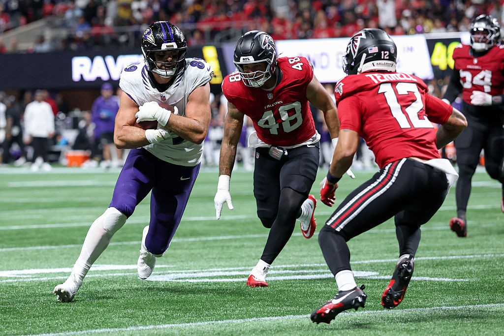 Ravens tight end Mark Andrews runs after a catch against the Atlanta Falcons in overtime.