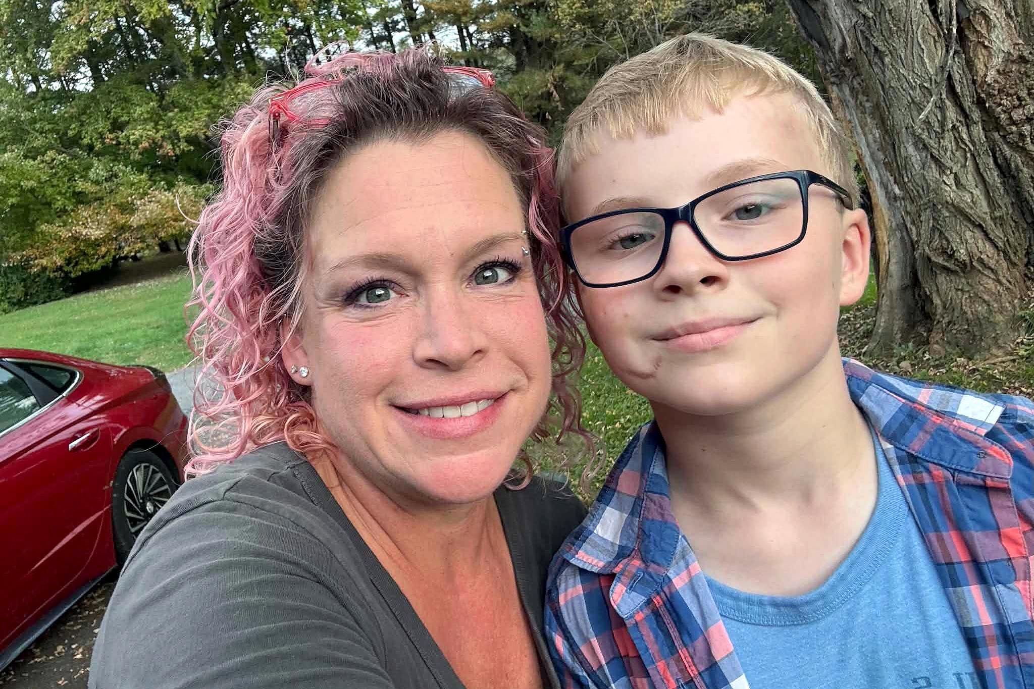 A school bus driver let a child off to save a kitten. Calls to reinstate her are going national.