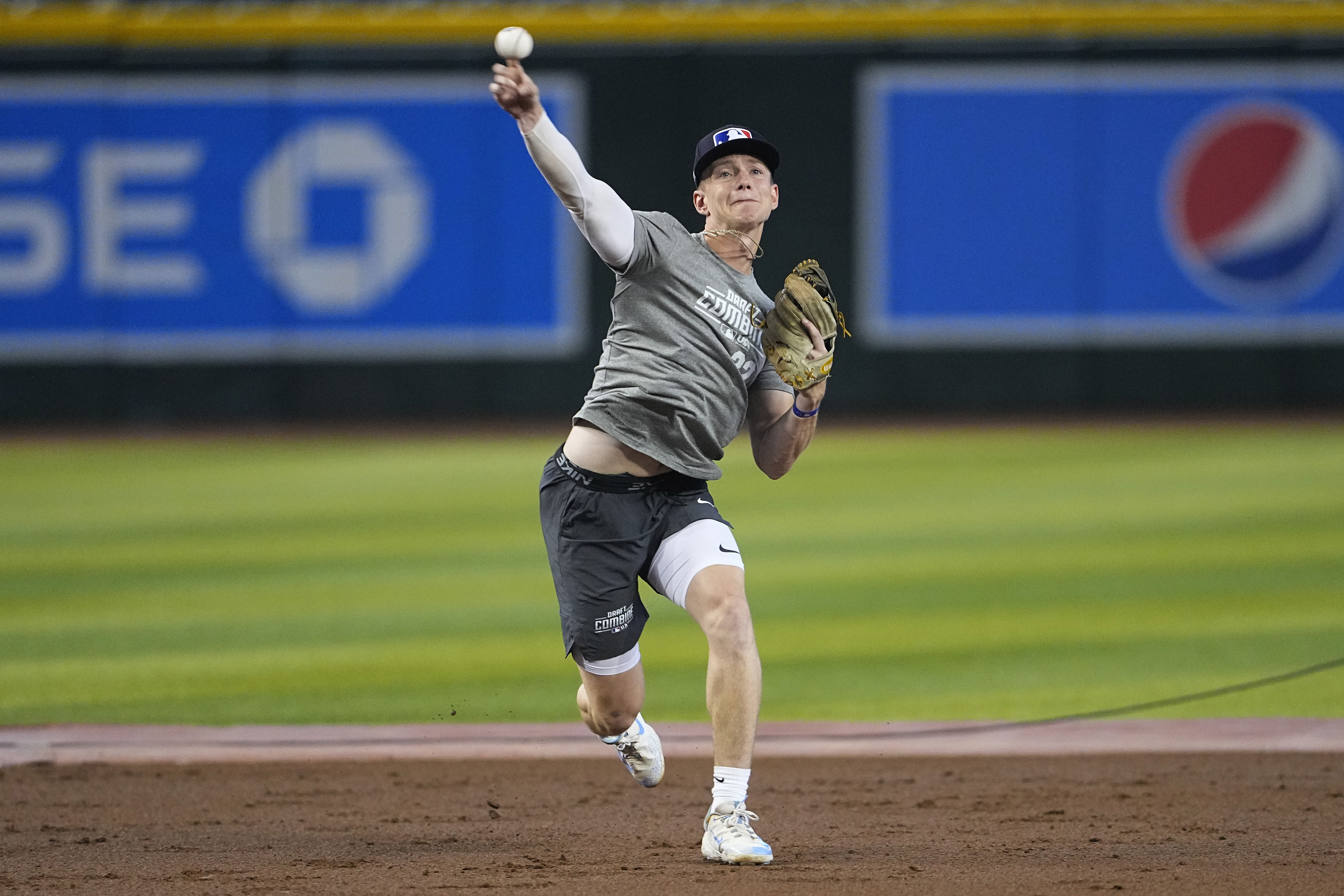 Orioles finish Day 1 of MLB draft by selecting UNC outfielder Mac Horvath,  Florida State pitcher Jackson Baumeister