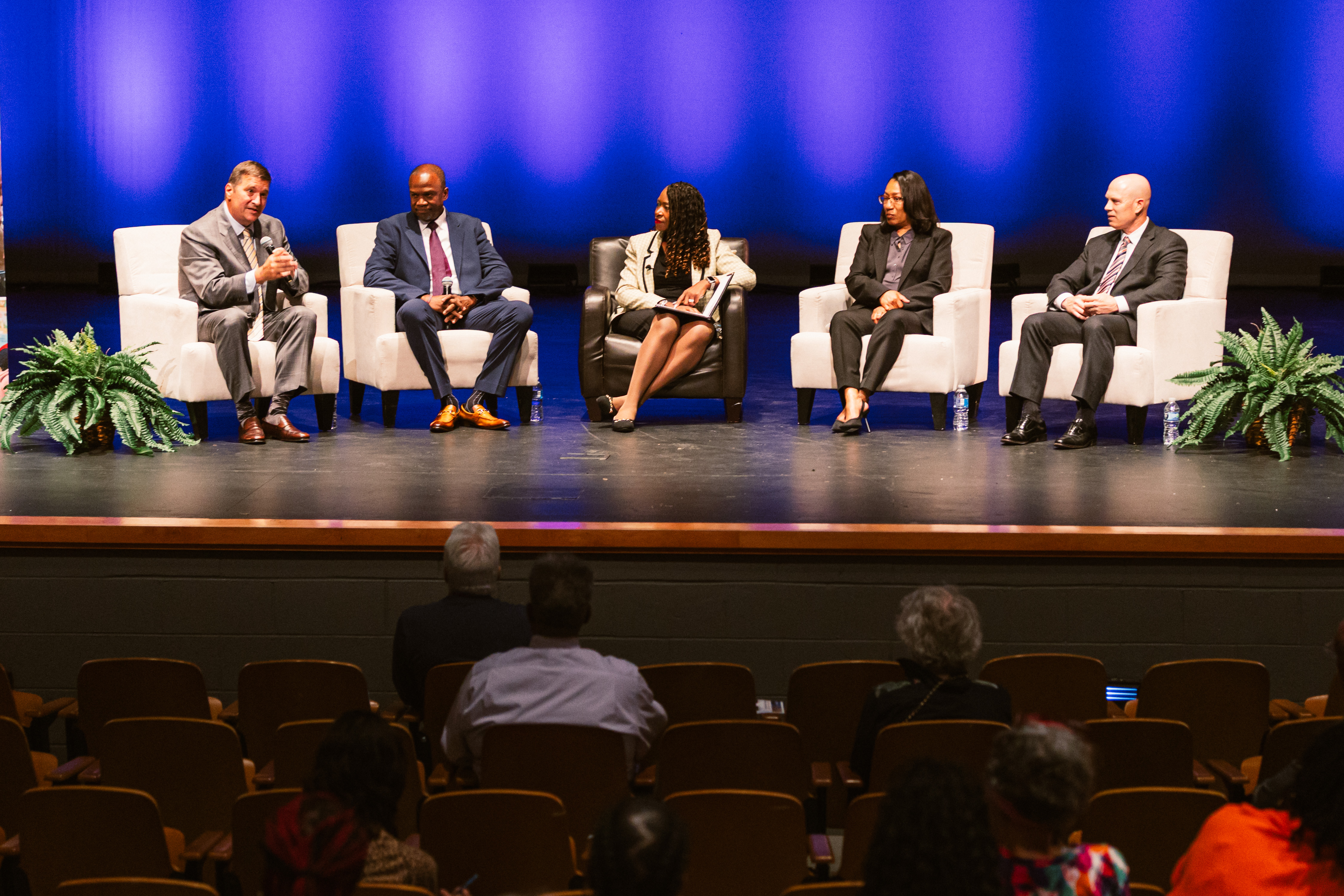 4 finalists for Baltimore County schools superintendent make their case at town hall
