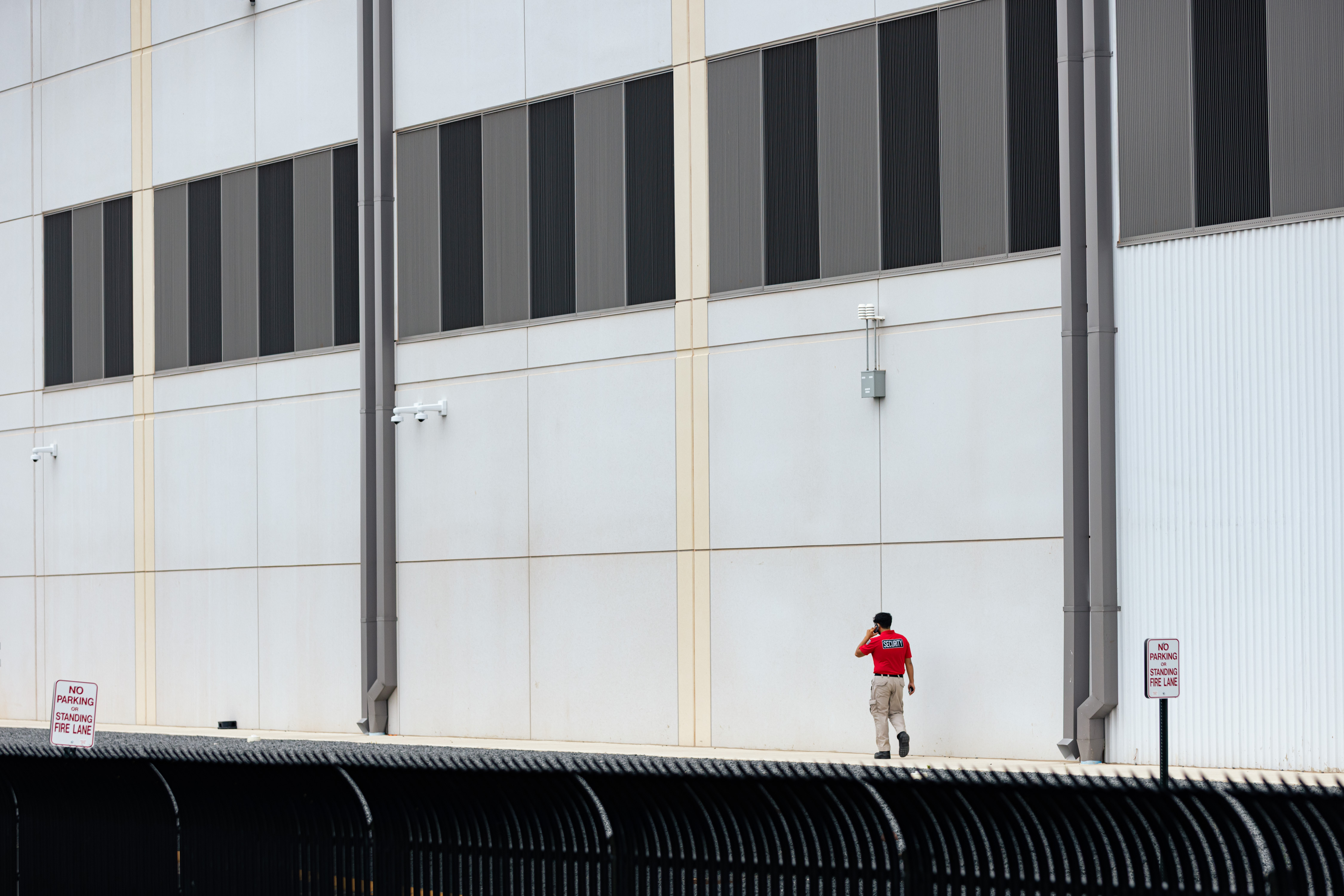 Calvert County board passes 6-month moratorium on new data centers