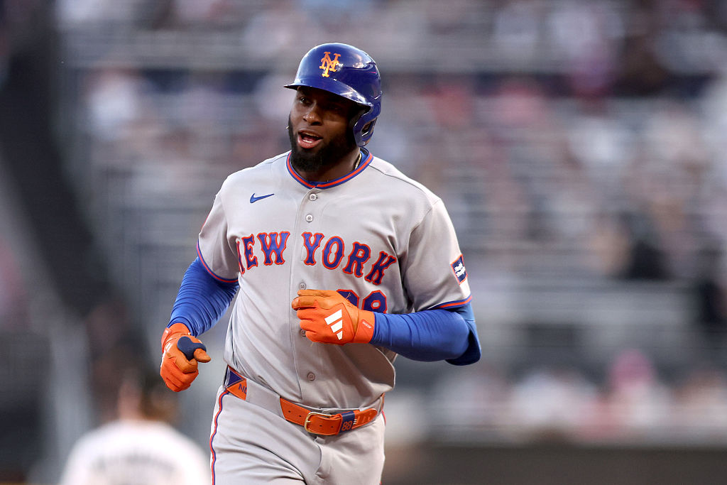 Orioles claim hot-hitting outfielder Luis Robert Jr. from Mets