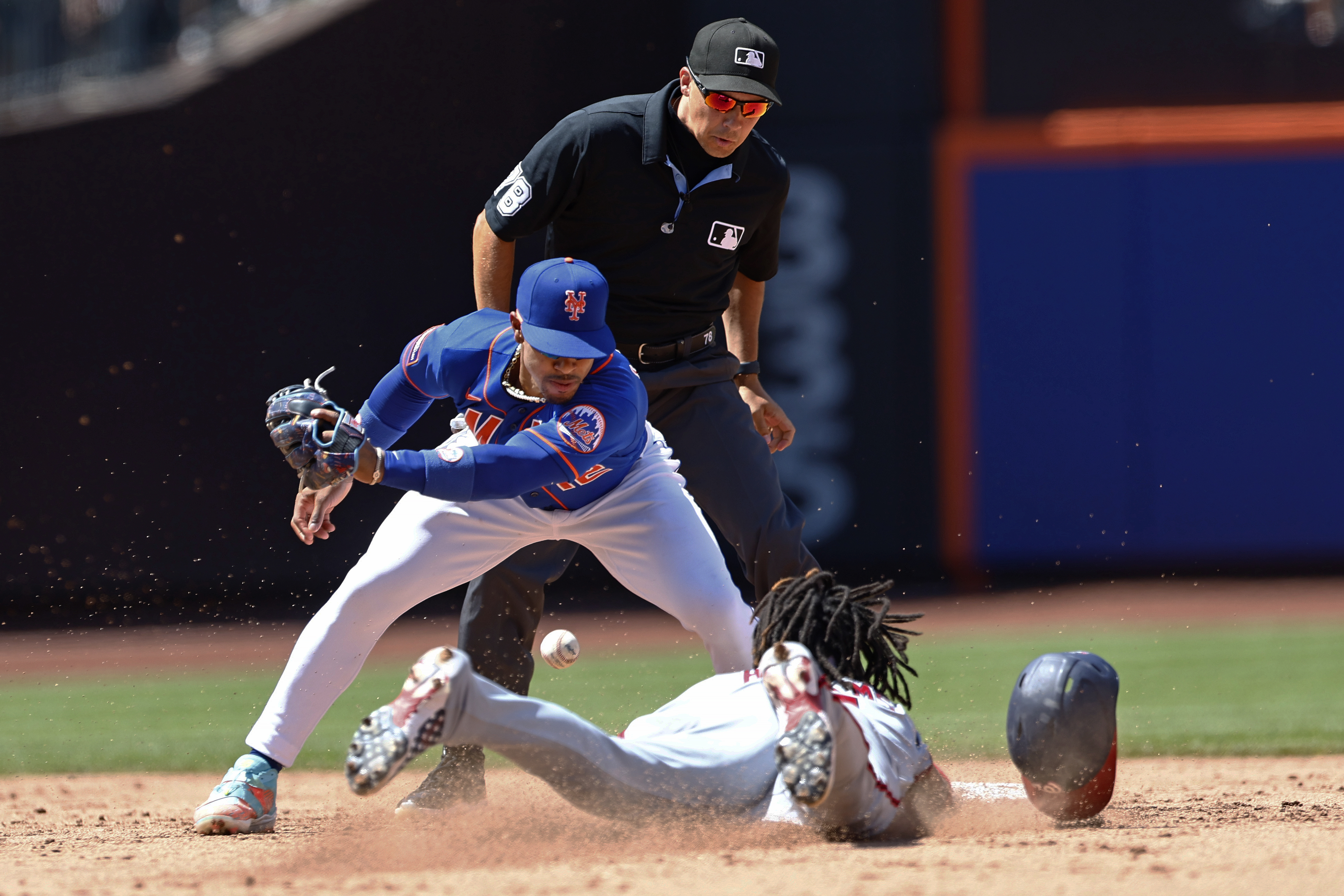 Pete Alonso homers twice to help the Mets beat the Nationals 5-1