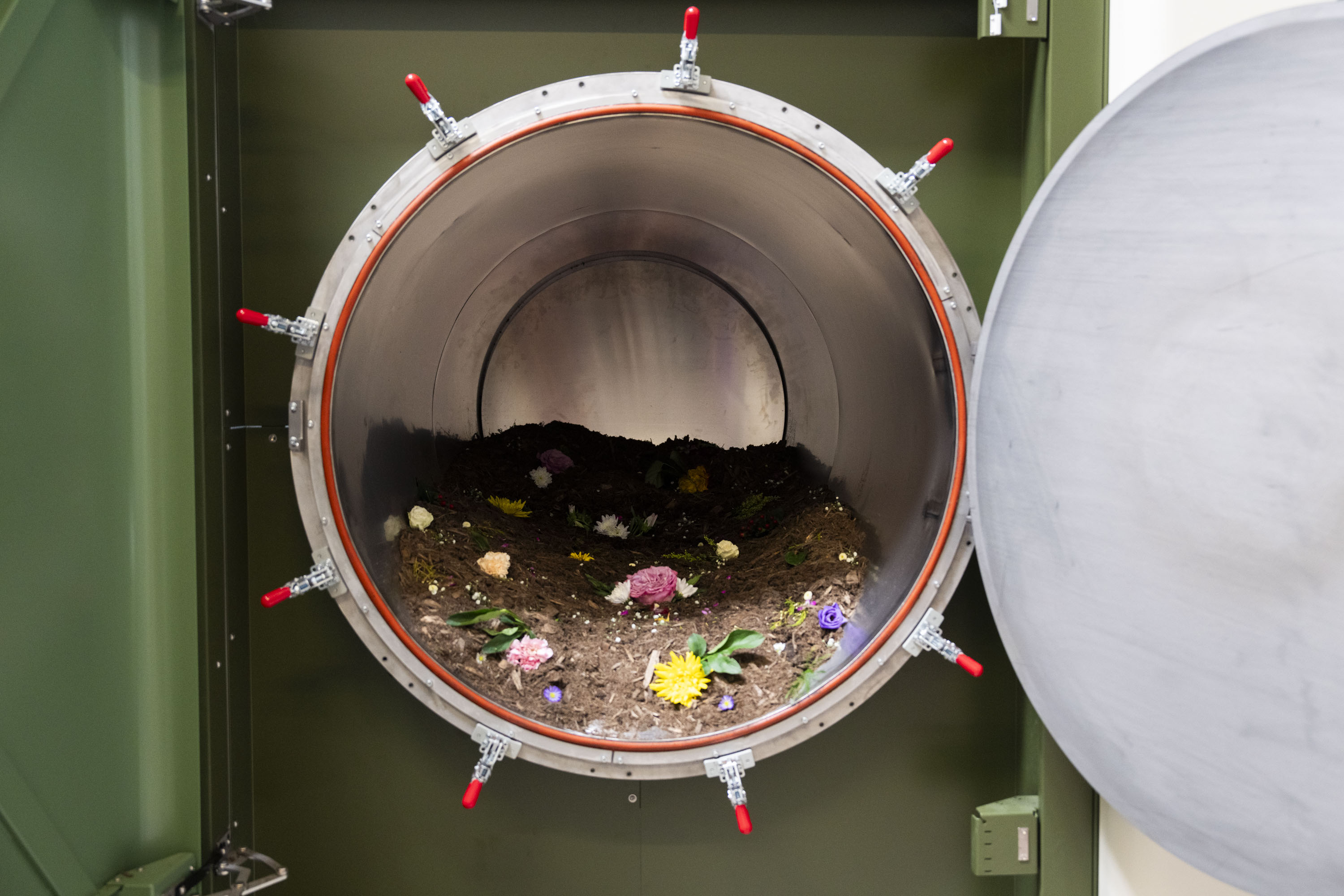 Dust to dust: New Elkridge facility offers composting of human remains