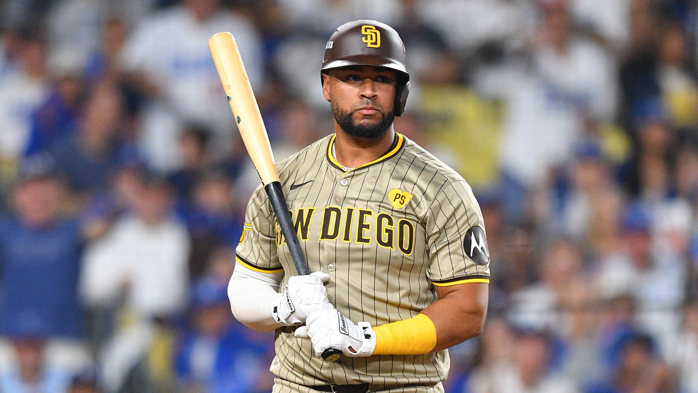San Diego Padres re-sign catcher Elias Diaz to a one-year contract
