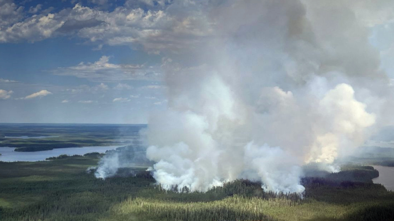 'Unacceptable': First Nations leaders urge Ontario, Ottawa to help remote communities affected by wildfires