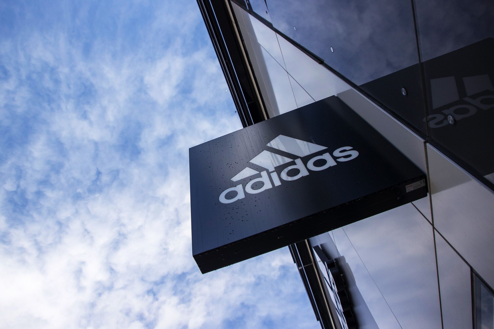 Adidas Executive Board Member Steps Down as Core Team Shrinks BNN Bloomberg