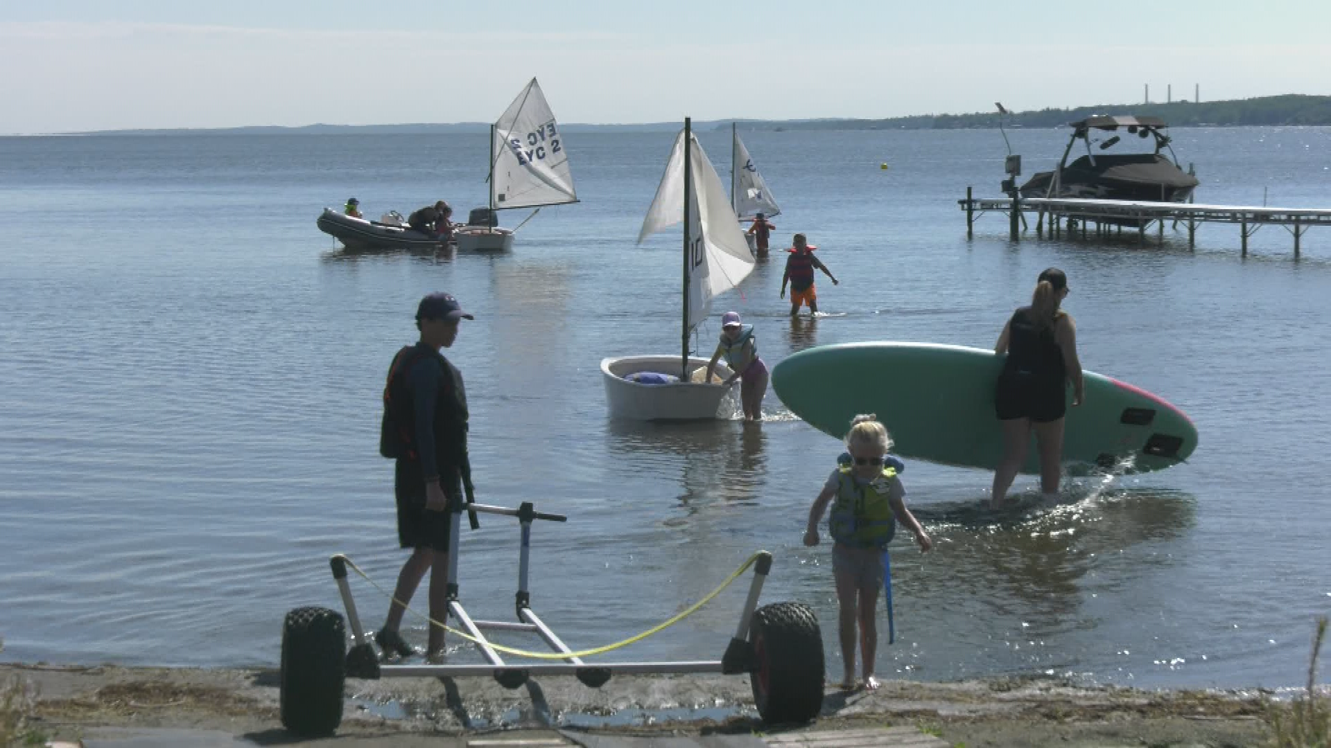 ‘Smiling faces, a lot of teamwork’: Edmonton sailing lessons wrapping up for the summer