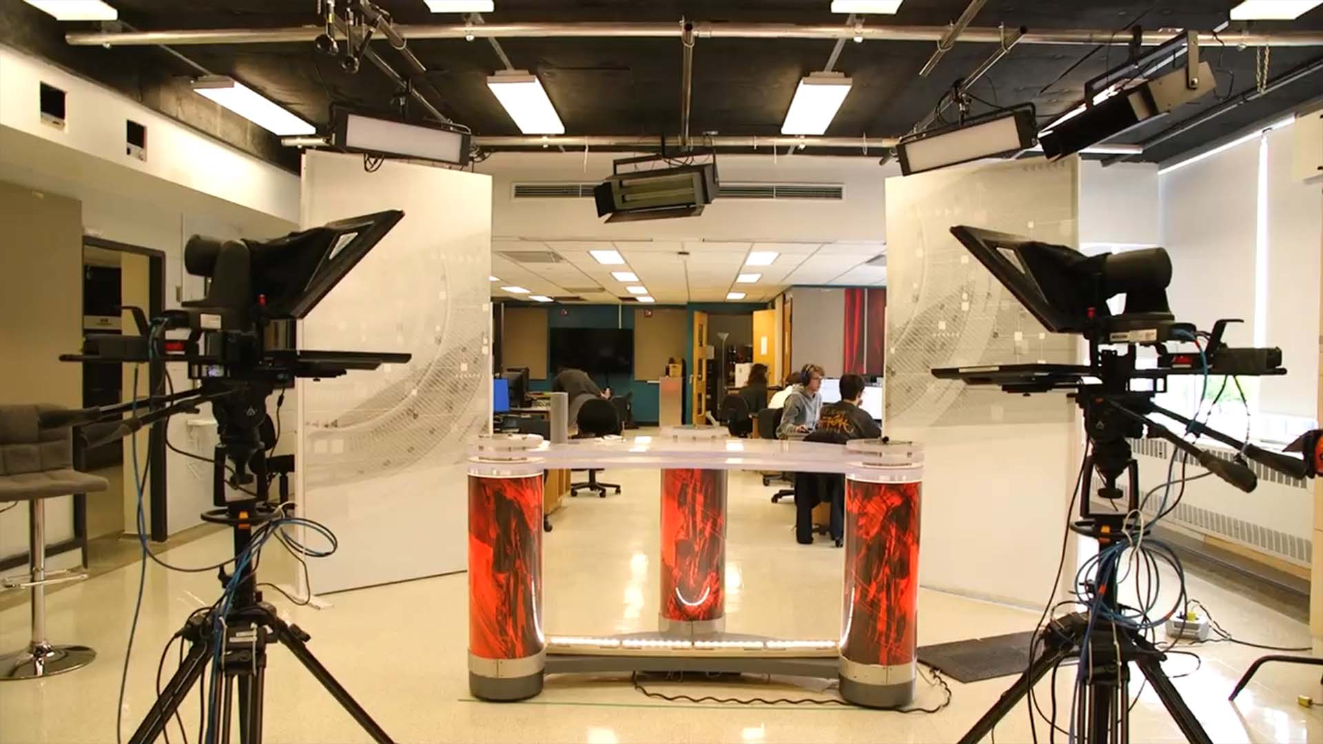 ATM de Jonquière: toujours aussi pertinent, image size:1920x1080