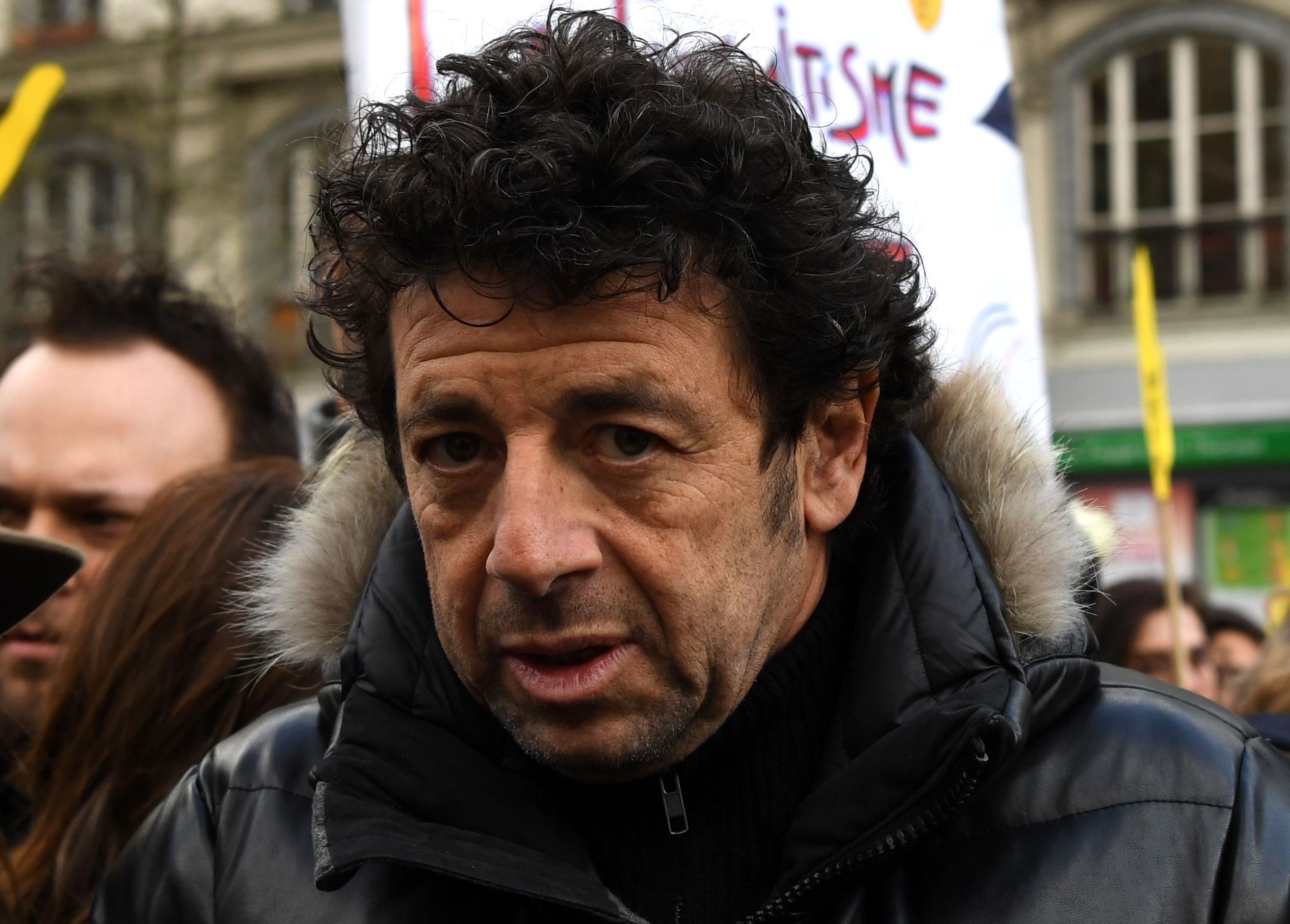 Patrick Bruel est accusé de violences sexuelles par 8 femmes