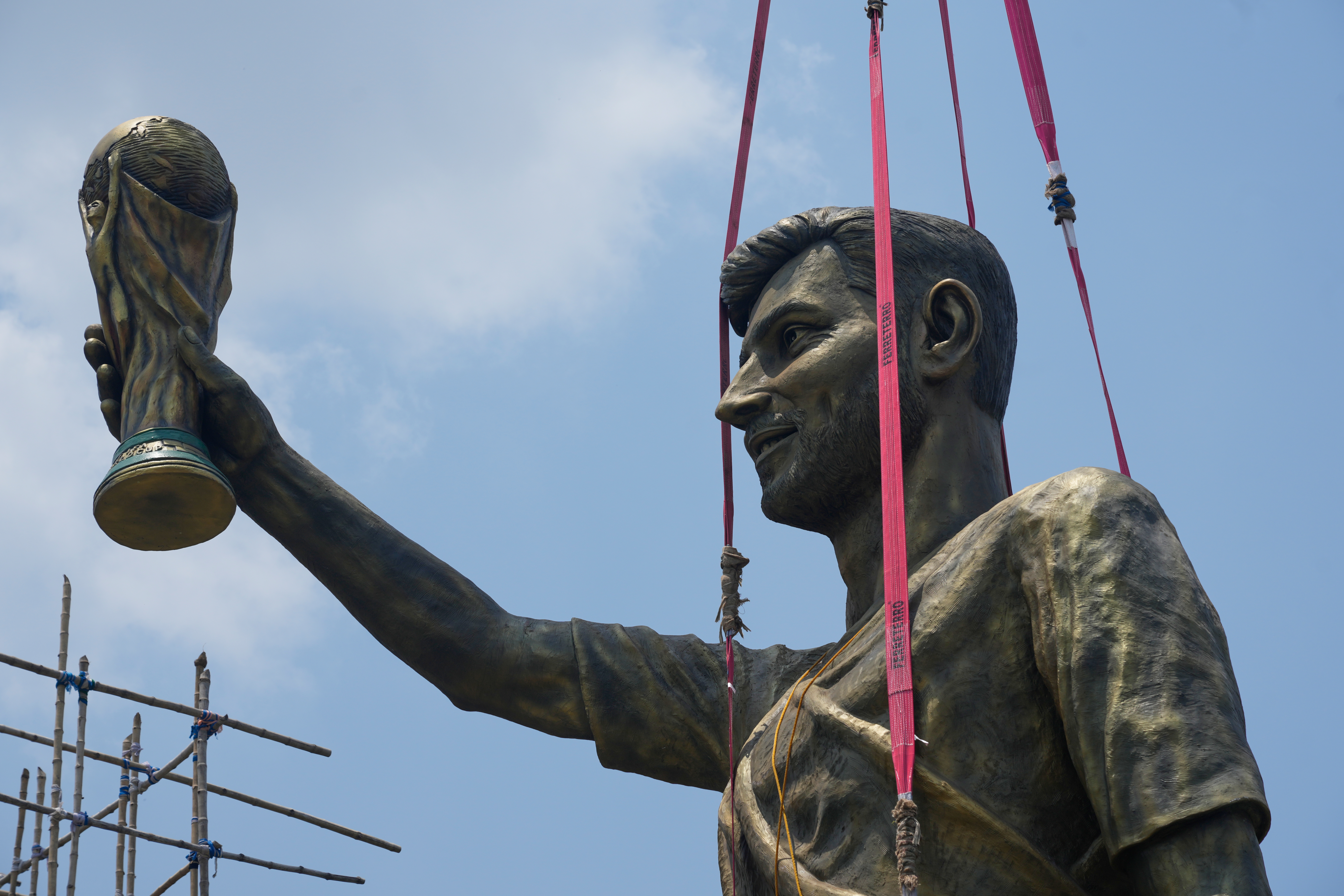 India takes down giant Messi statue over safety concerns