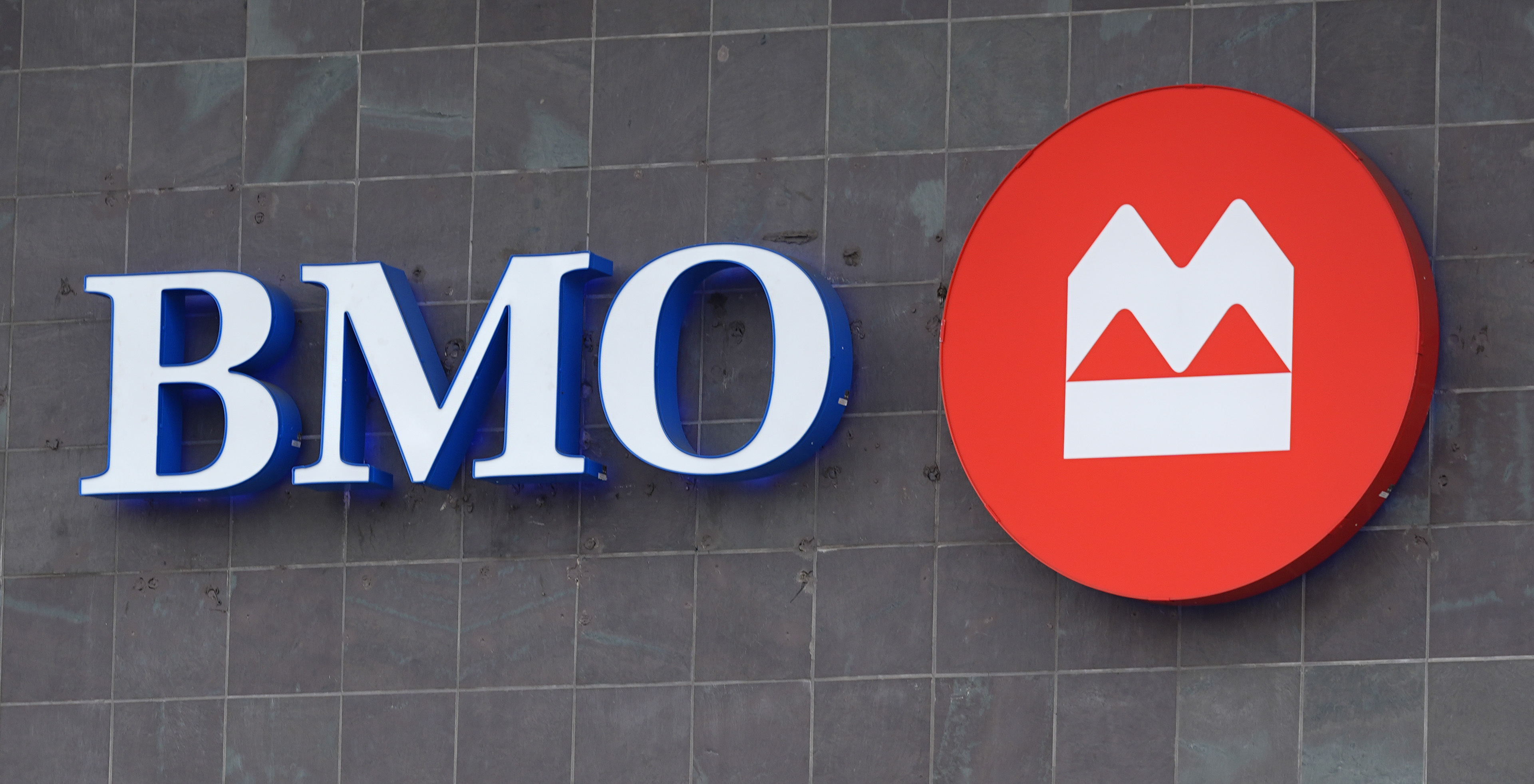 For sale: BMO sells 138 U.S. branches