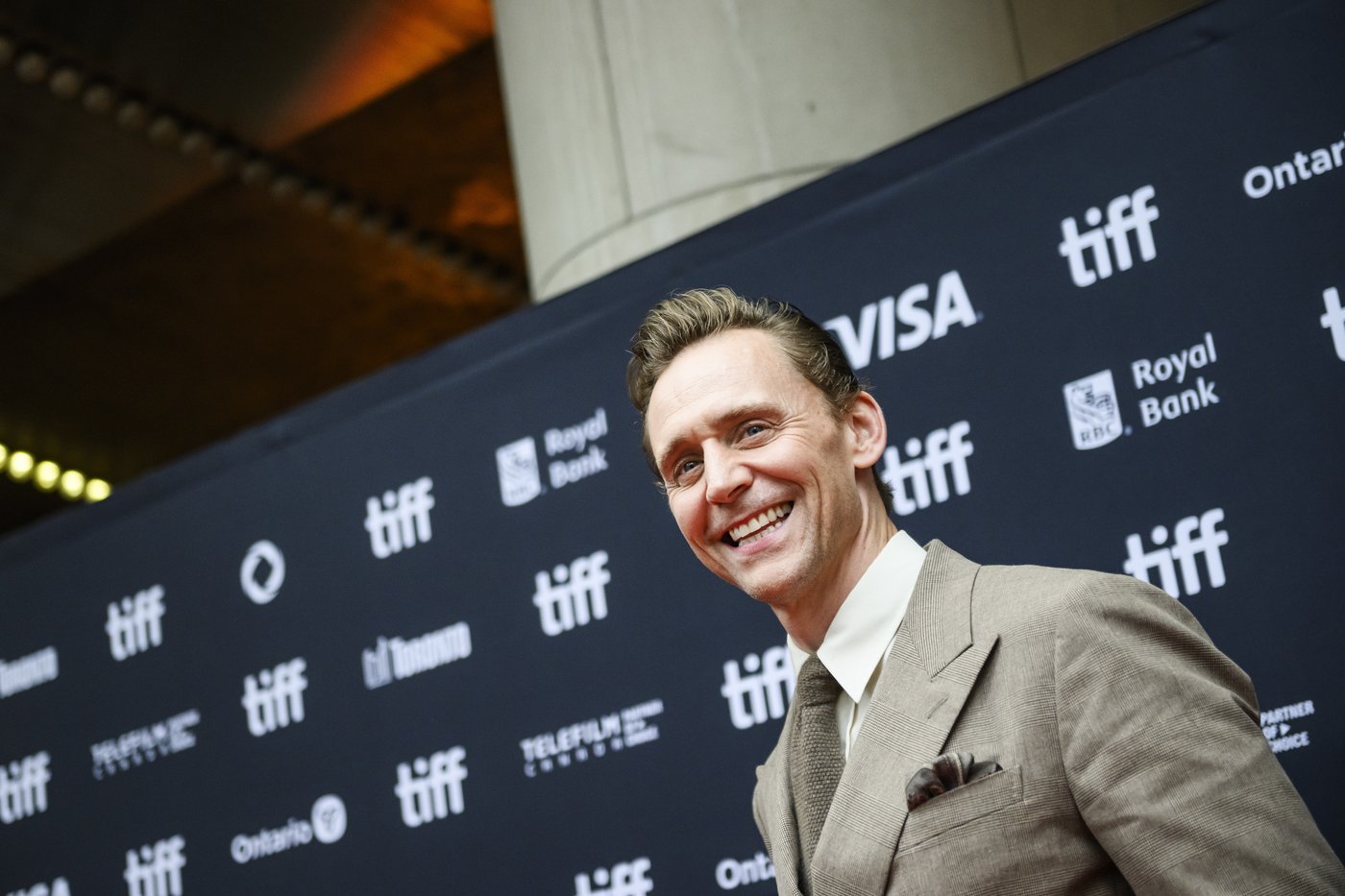 Actors Tom Hiddleston and Aimee Lou Wood scheduled to walk TIFF red carpet