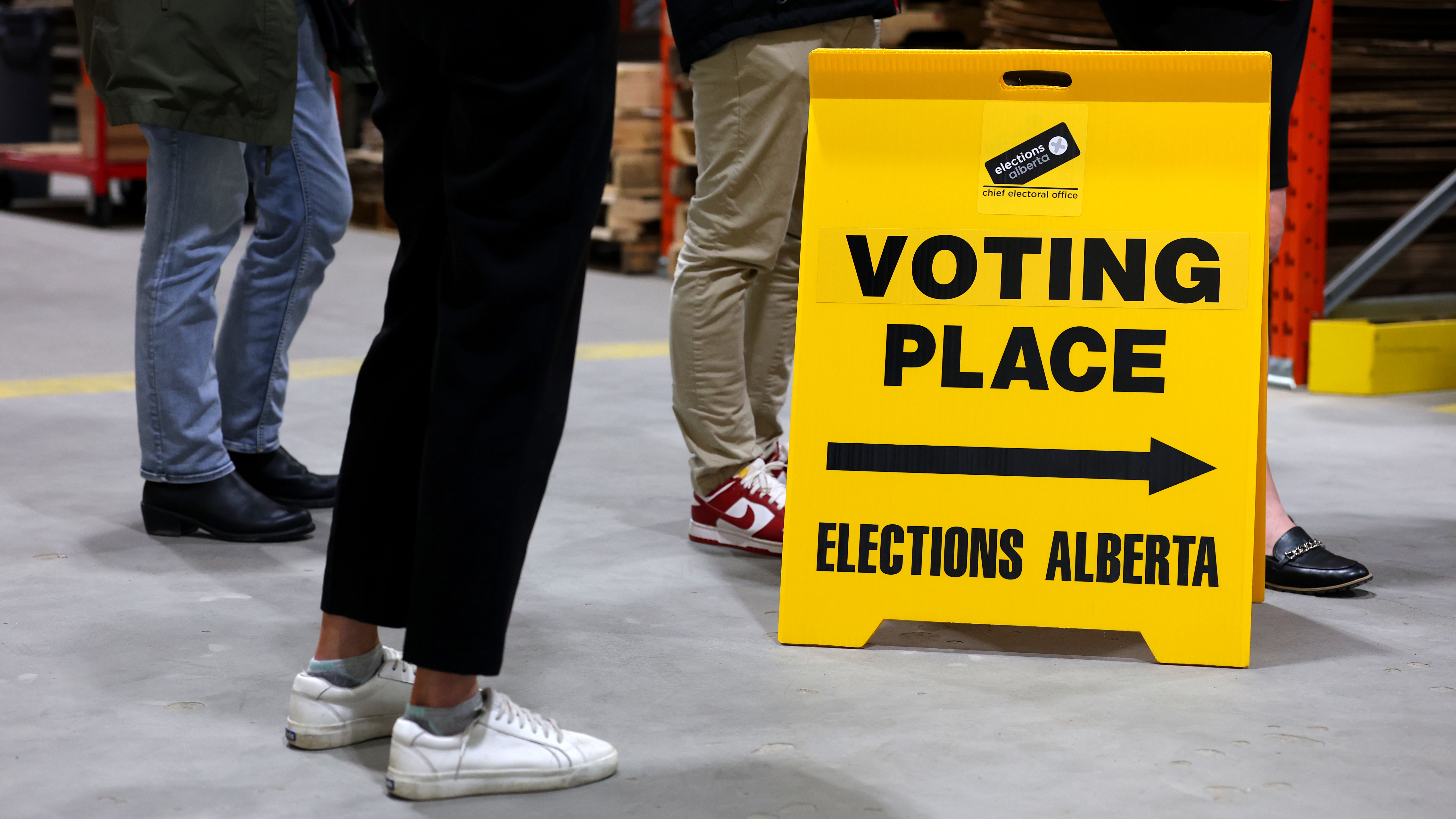 Immigration organizations say hate rhetoric, fear on the rise in Alberta ahead of fall referendum