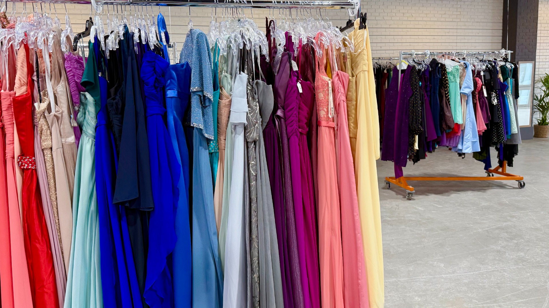 prom dress stores barrie Where to buy prom dresses in Barrie, Ontario