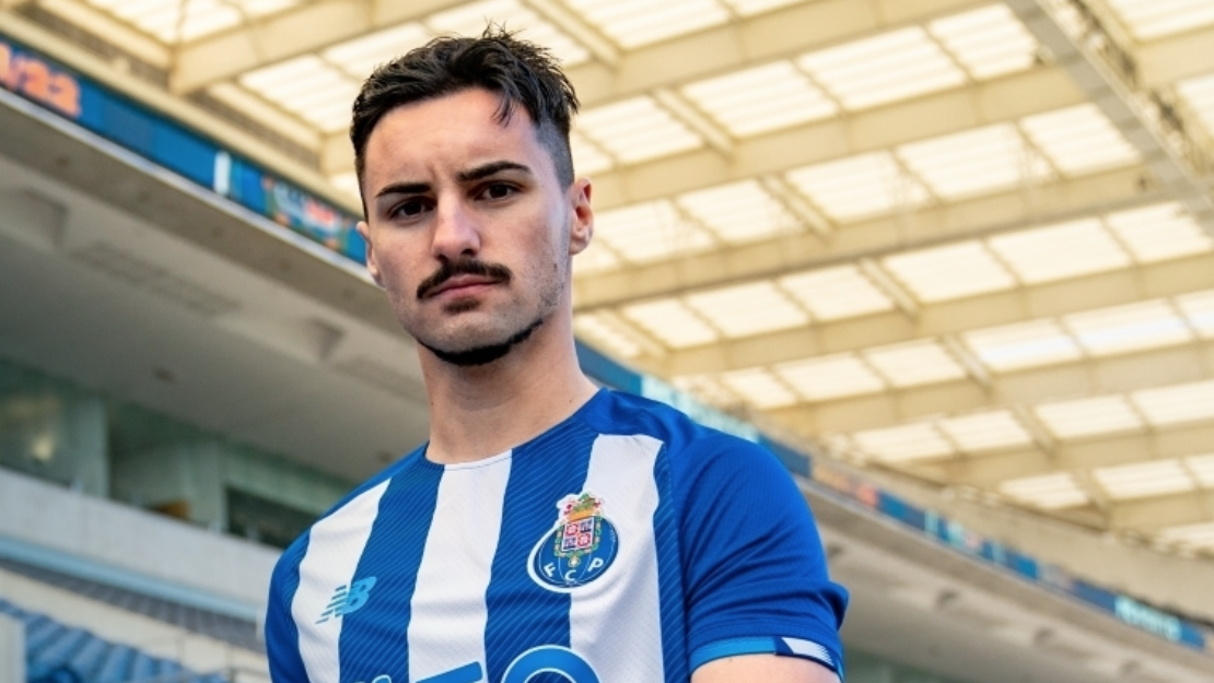 Porto Stephen Eustaquio permanent transfer Pacos de Ferreira Canada CanMNT