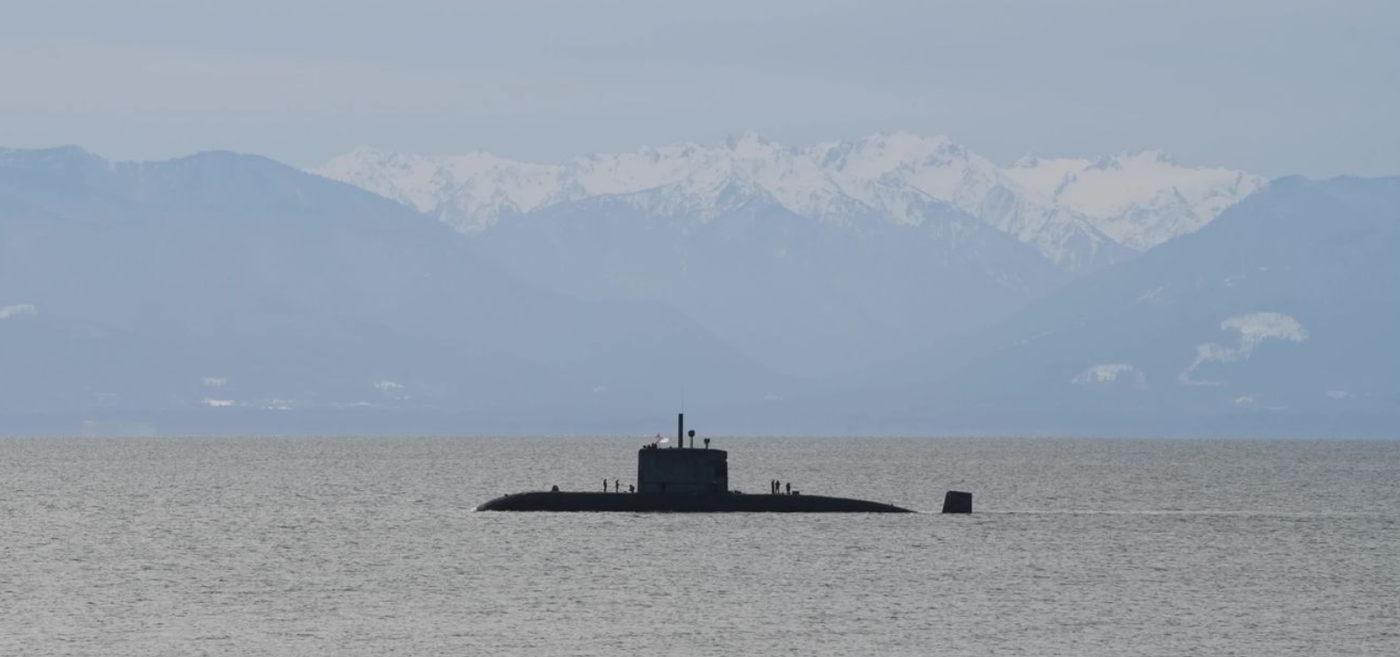 Canadian submarine returns to sea 14 years after collision