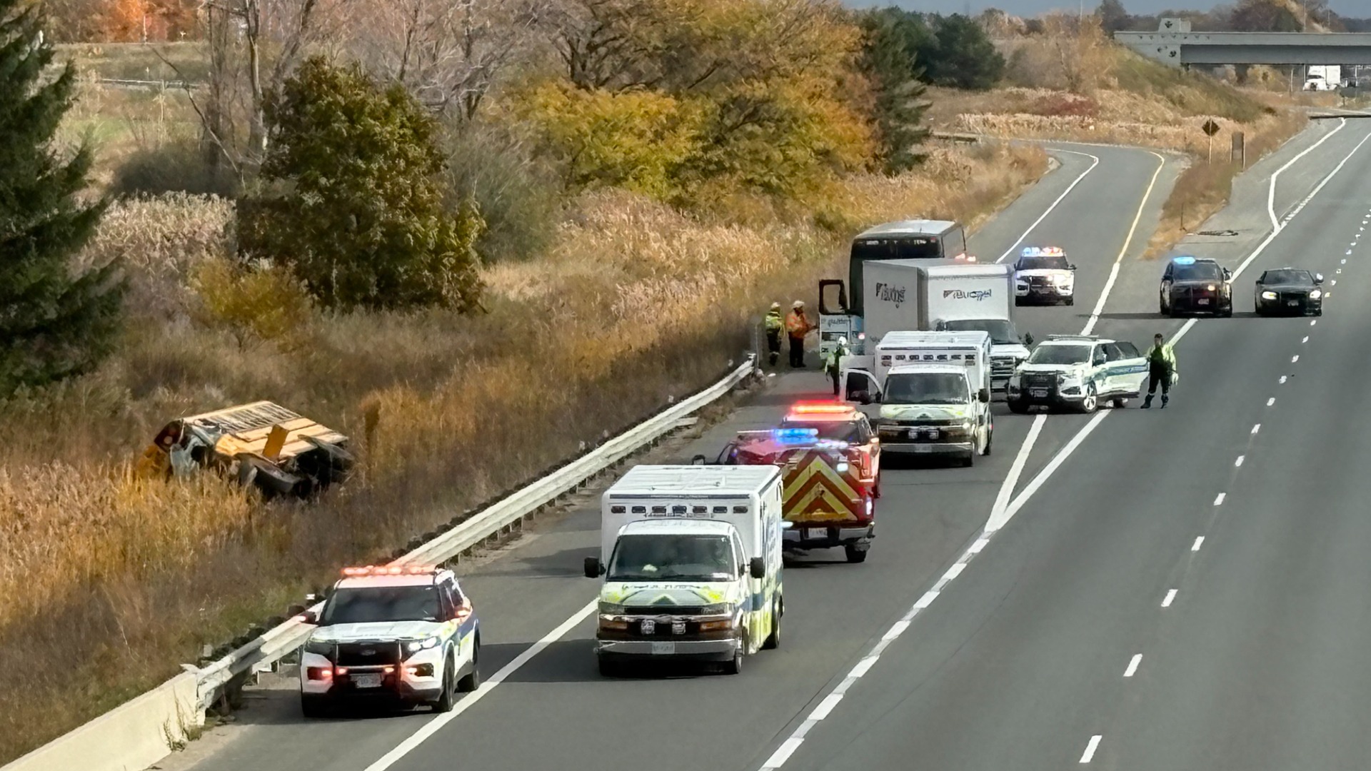 One deceased, Highway 401 temporarily closed after school bus crash