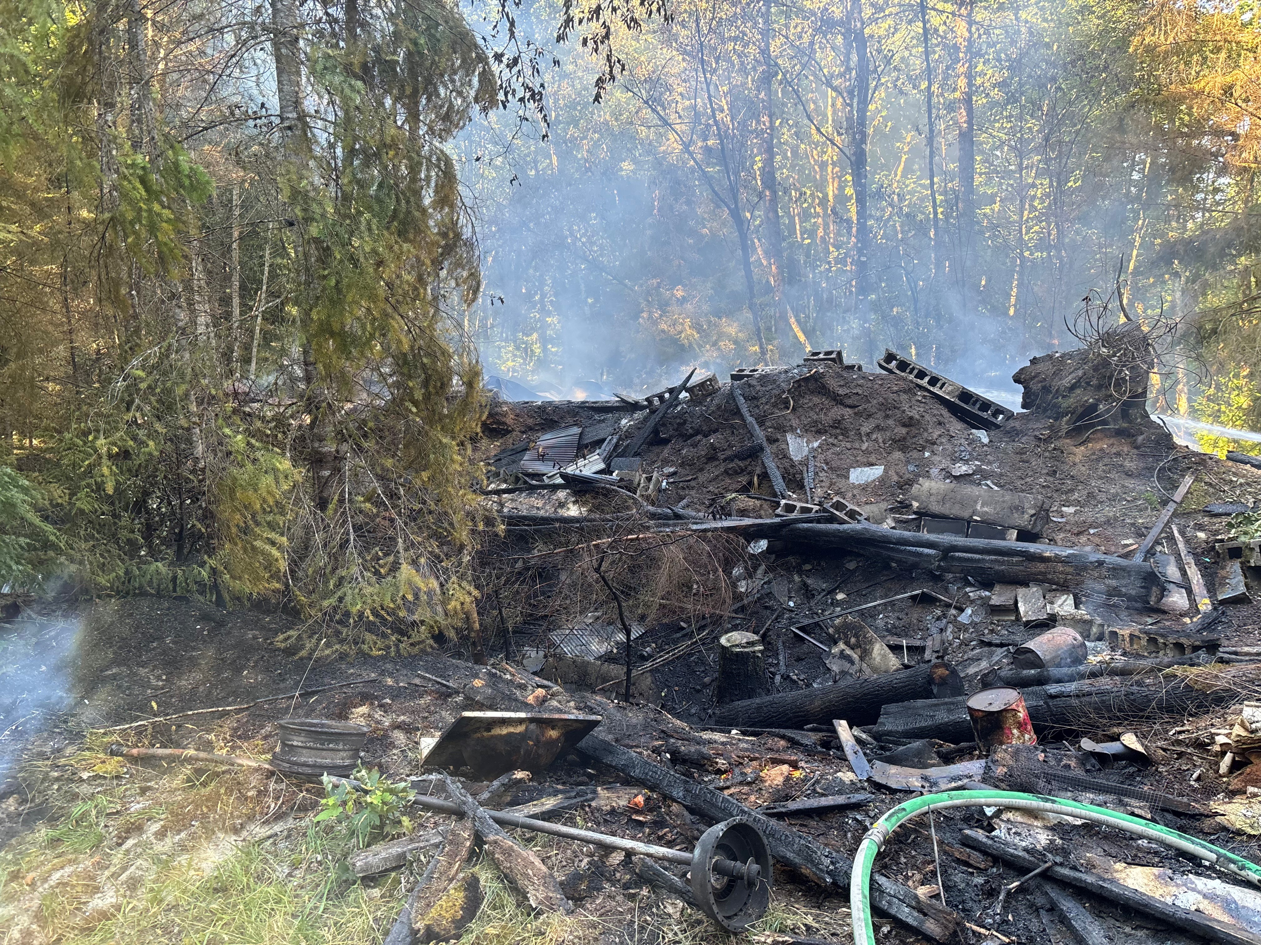 Crews extinguish cabin fire on Coquitlam’s Burke Mountain 