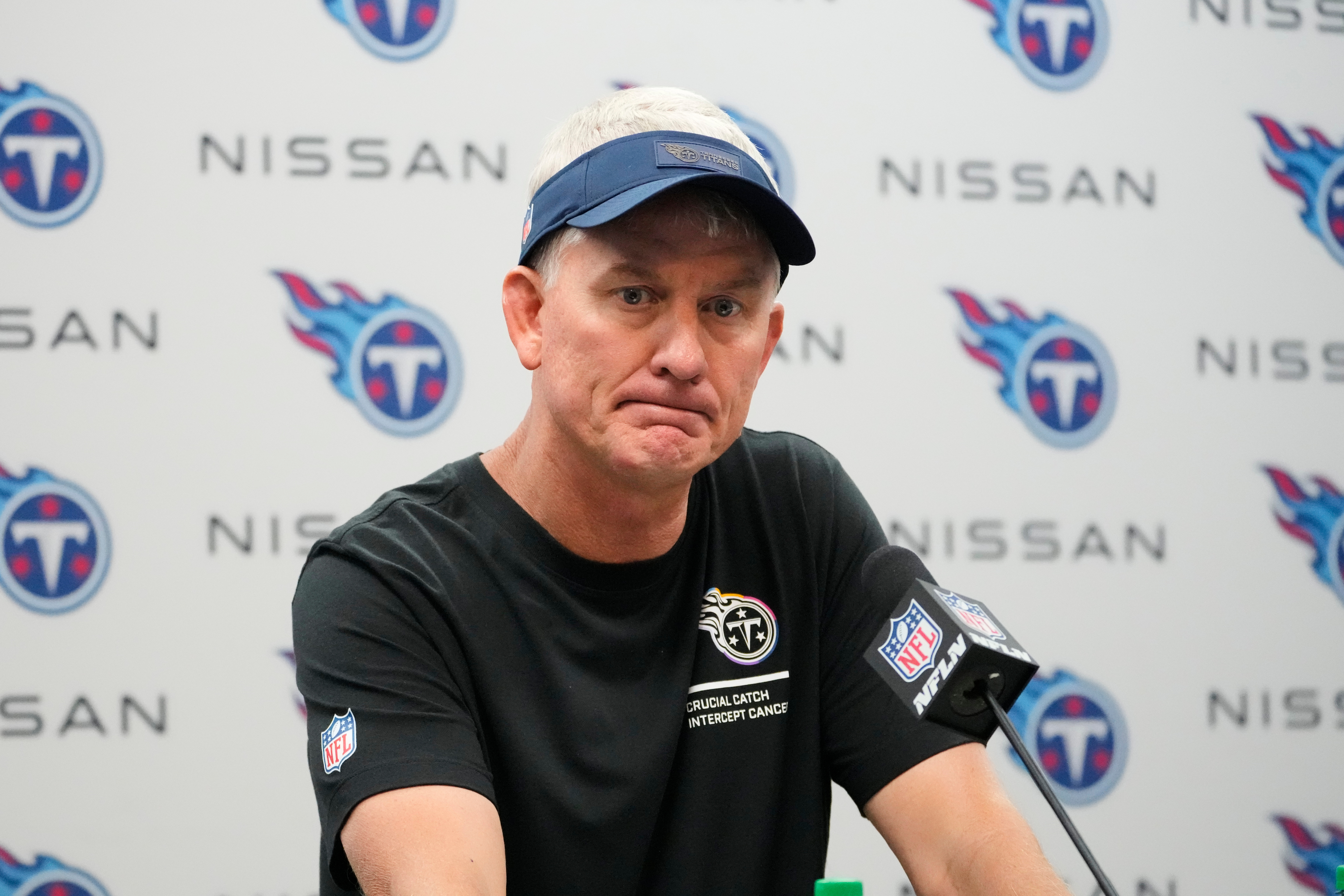 Mike McCoy takes easy way out when asked about game-changing Titans coaching decisions