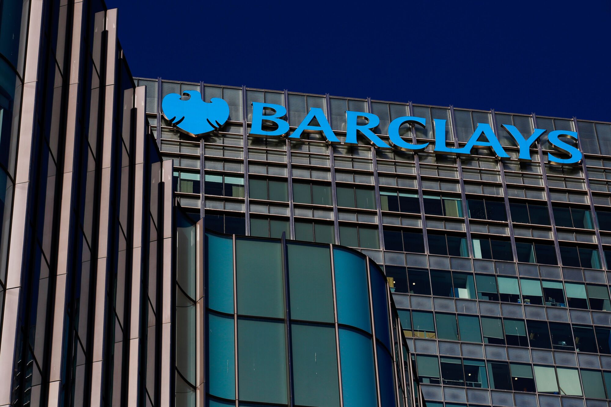 El bono argentino que recomienda comprar el banco Barclays