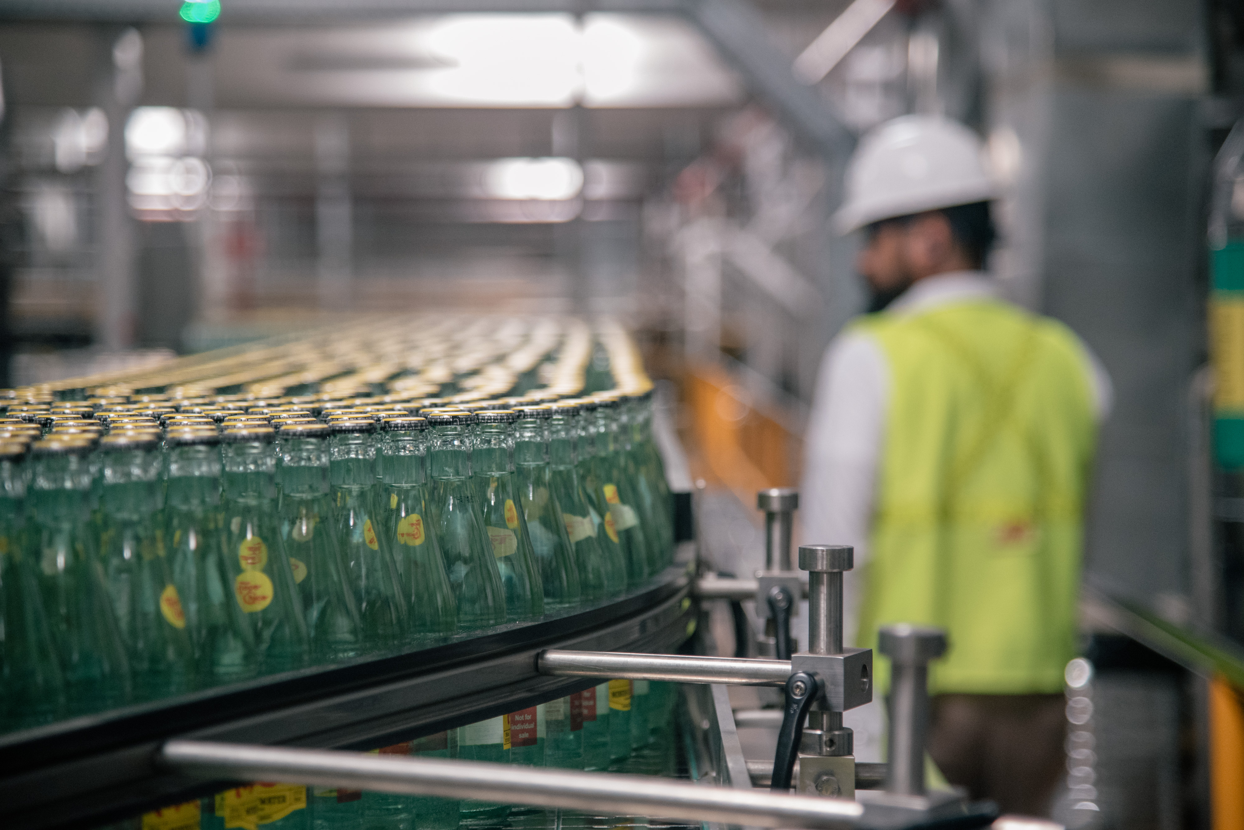 Gigante mexicano embotellador Arca Continental ve señales de recuperación sostenida en Argentina