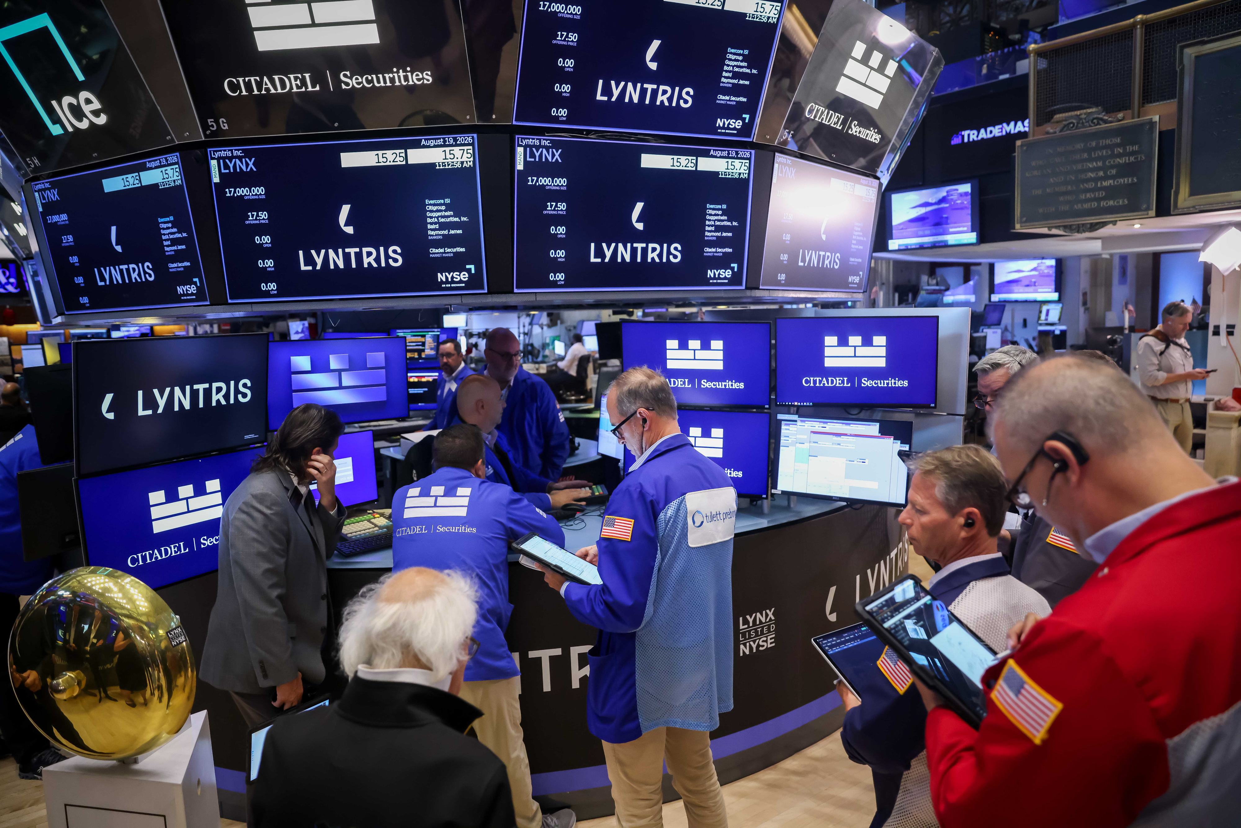 Nasdaq lidera alzas en Wall Street por impulso de Nvidia, mientras el foco gira a Jackson Hole