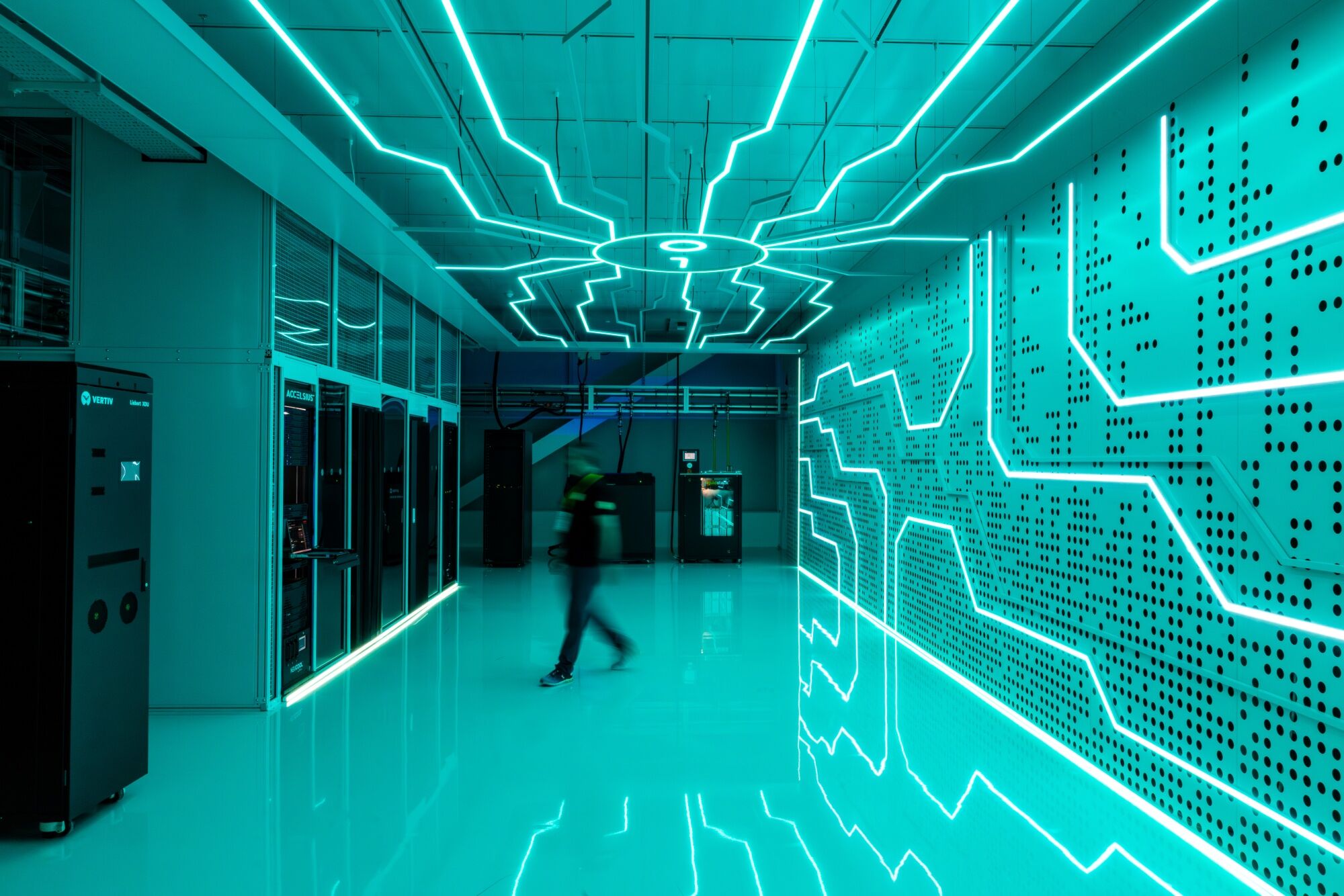 ¿Cómo viene impactando la IA en el empleo y qué esperar a futuro? Esto dice Goldman Sachs