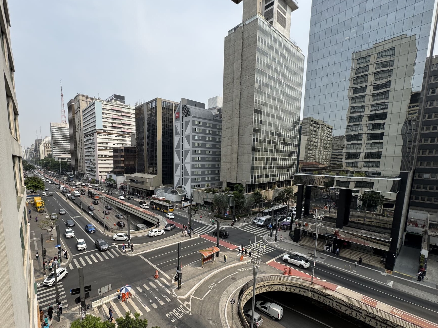 Com estoque limitado, Av. Paulista impulsiona escritórios em regiões vizinhas