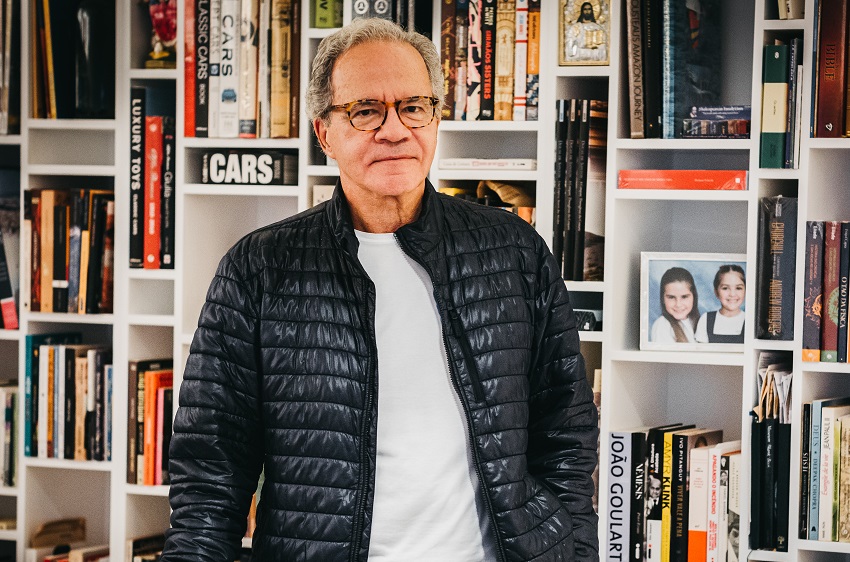 Justiça bloqueia ações de Tanure na TIM Brasil para pagar dívida de R$ 103 mi Justiça bloqueia ações de Tanure na TIM Brasil para pagar dívida de R$ 103 mi