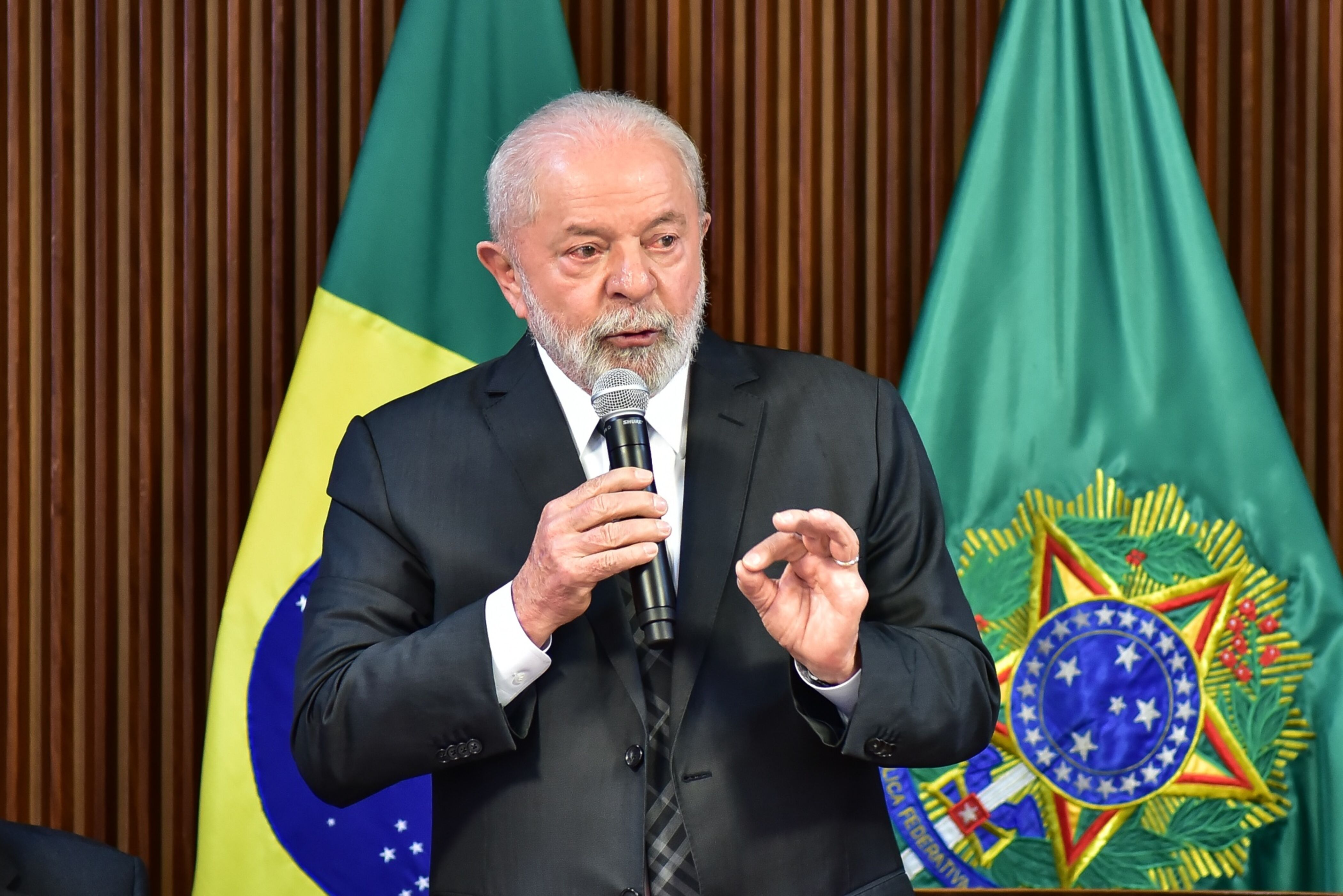 Popularidade de Lula ensaia pegar carona com avanço inesperado do PIB