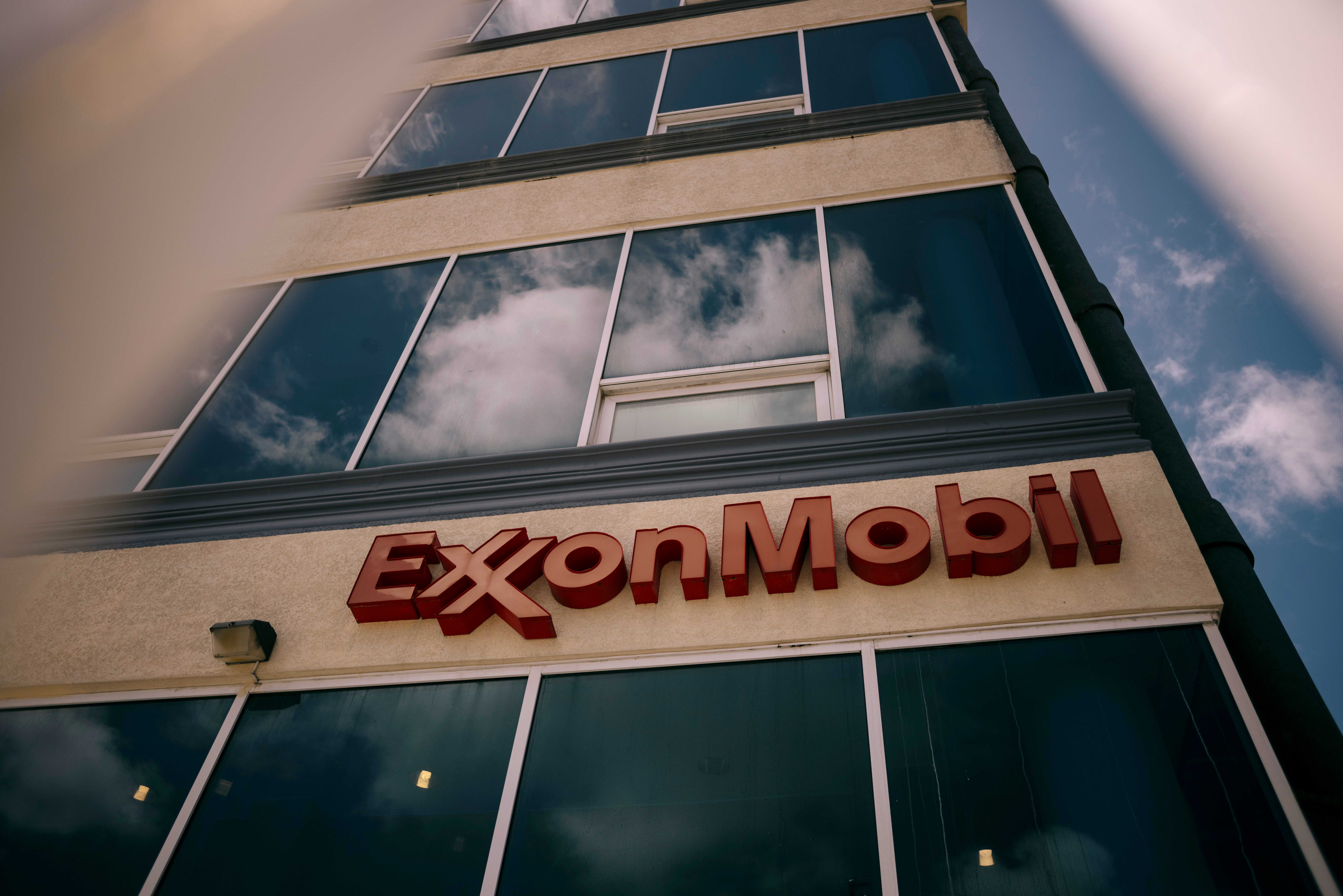 Exxon negocia su regreso a Venezuela: de la expropiación de 2007 a un nuevo acuerdo