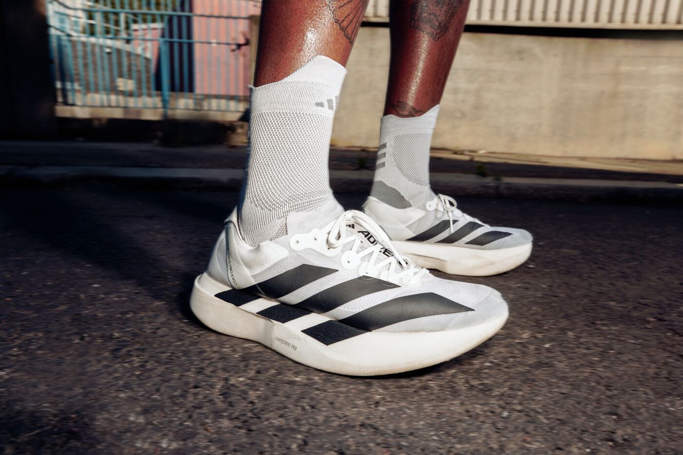 Liquidación de tallas sueltas de zapatillas en el outlet de Adidas:  descuentazos de hasta el 60