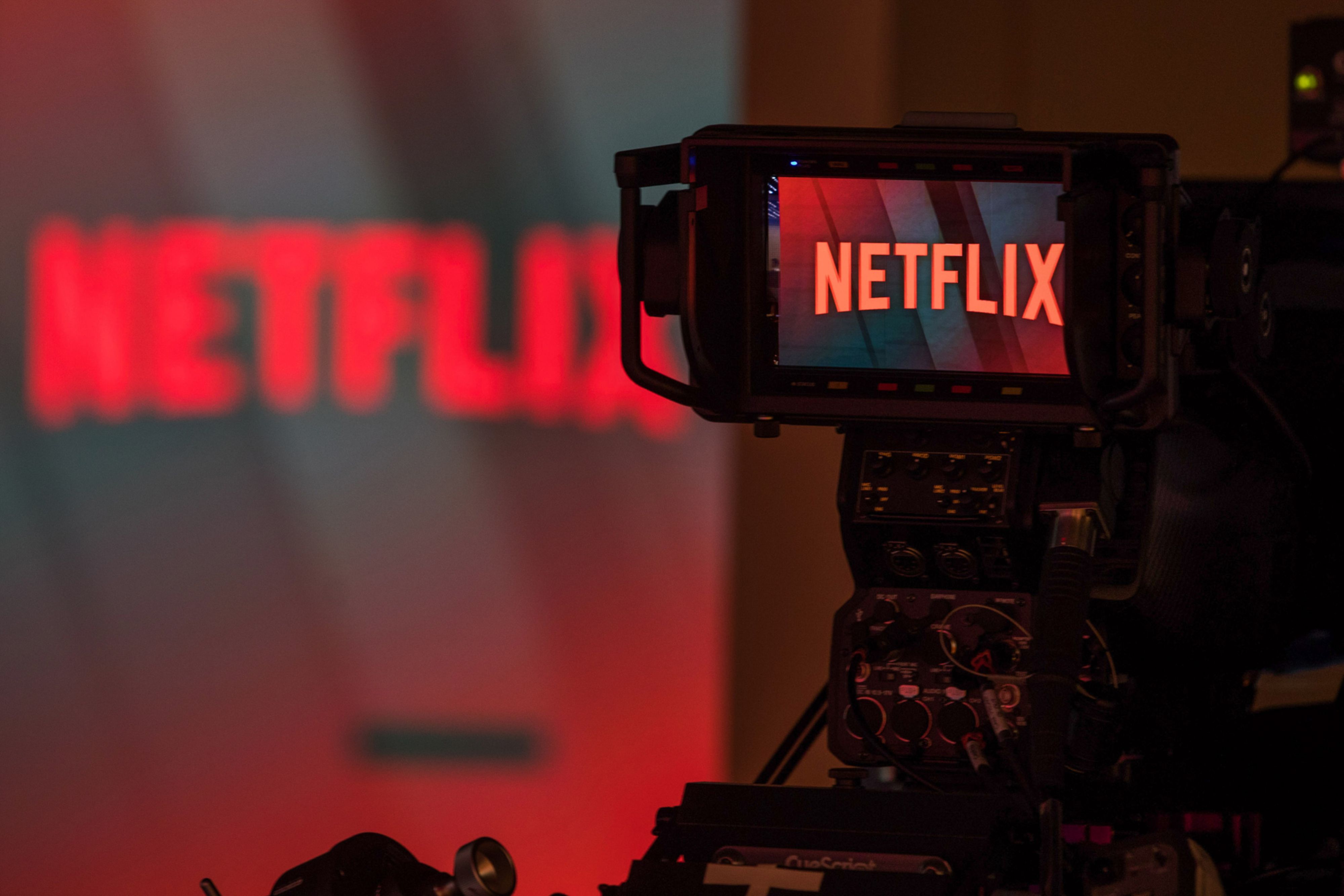 Netflix passa a cobrar taxa extra por senha compartilhada