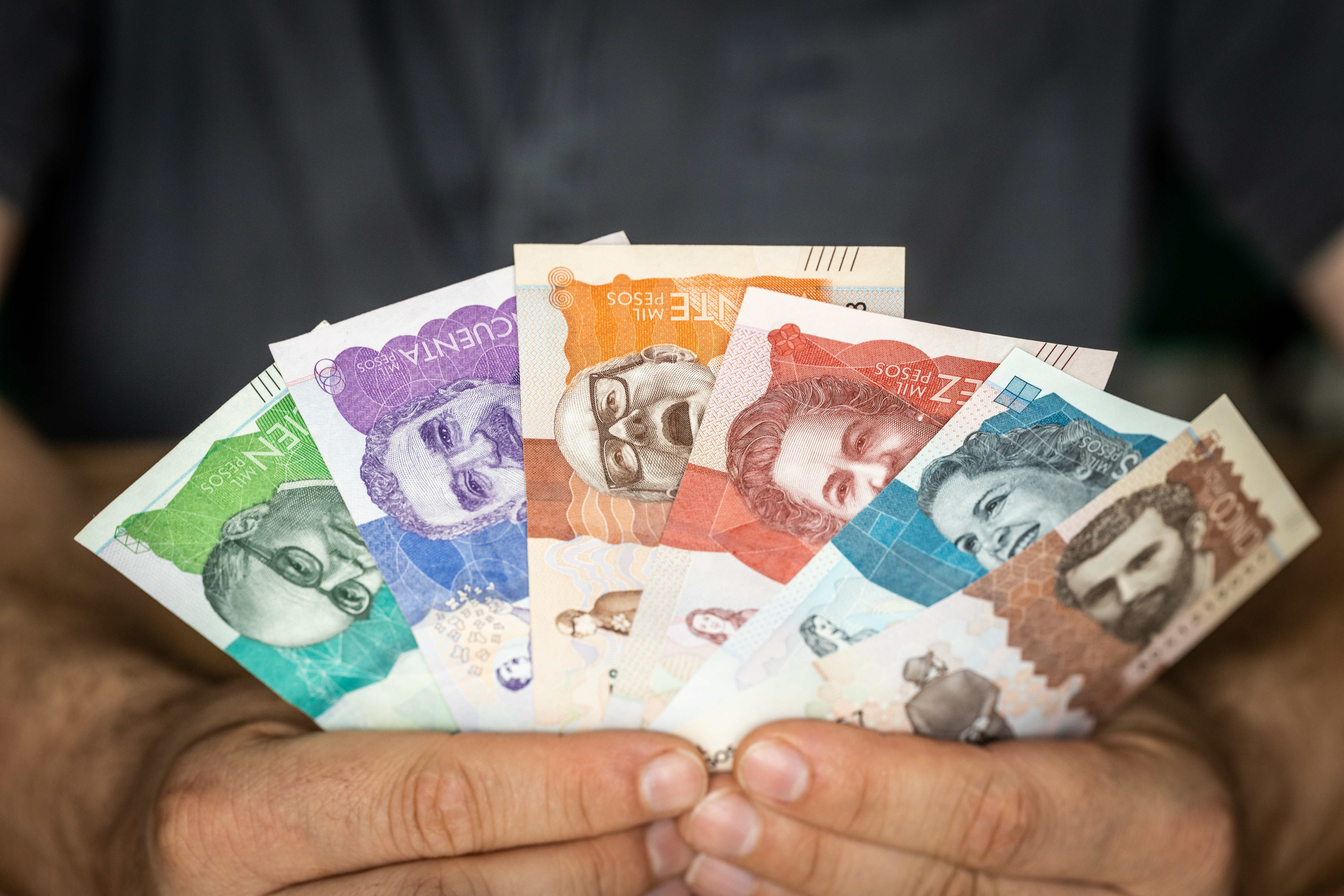 La moneda de Colombia es la más fuerte del mundo, pero “pide a gritos” una rebaja de tasas, según ING