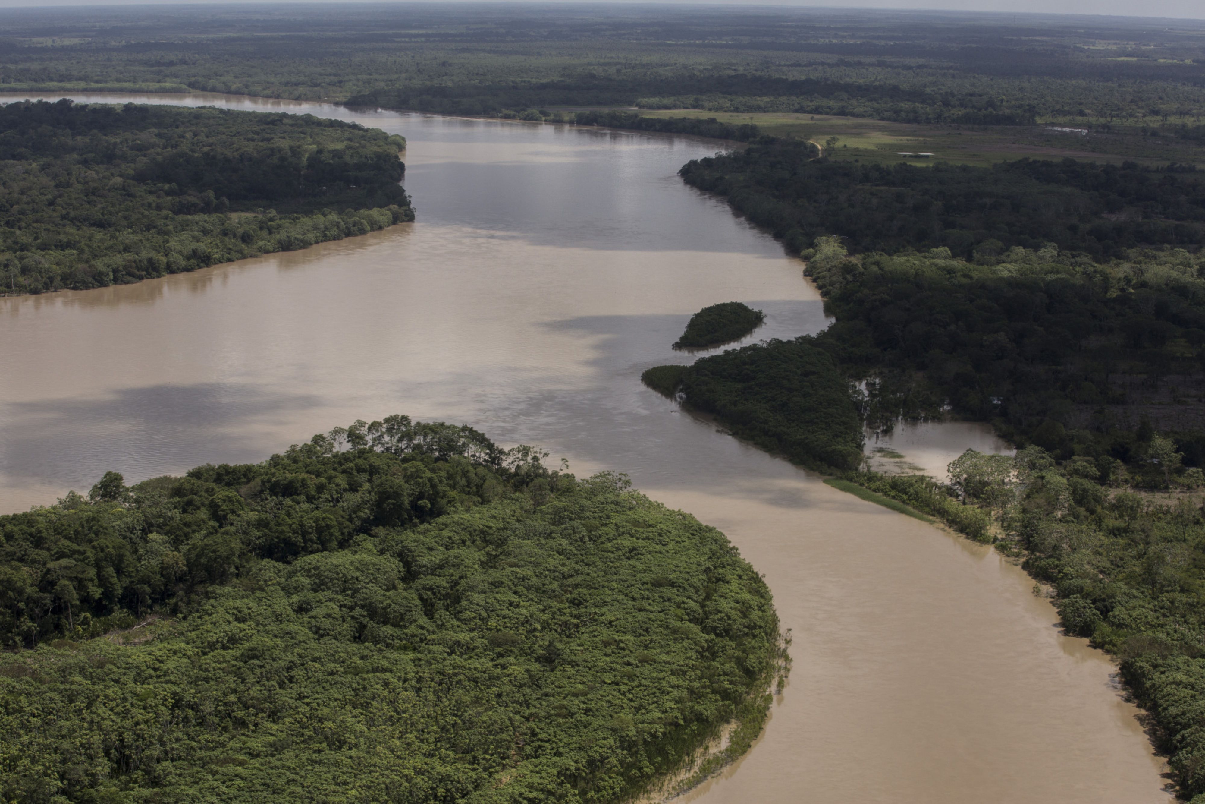Los países con más reservas de agua dulce en Latinoamérica y por qué su riqueza hídrica está bajo presión