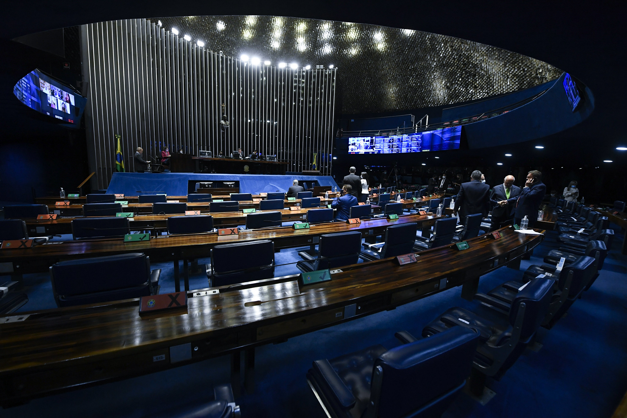 Veja quem são os 52 senadores eleitos no país em cada estado