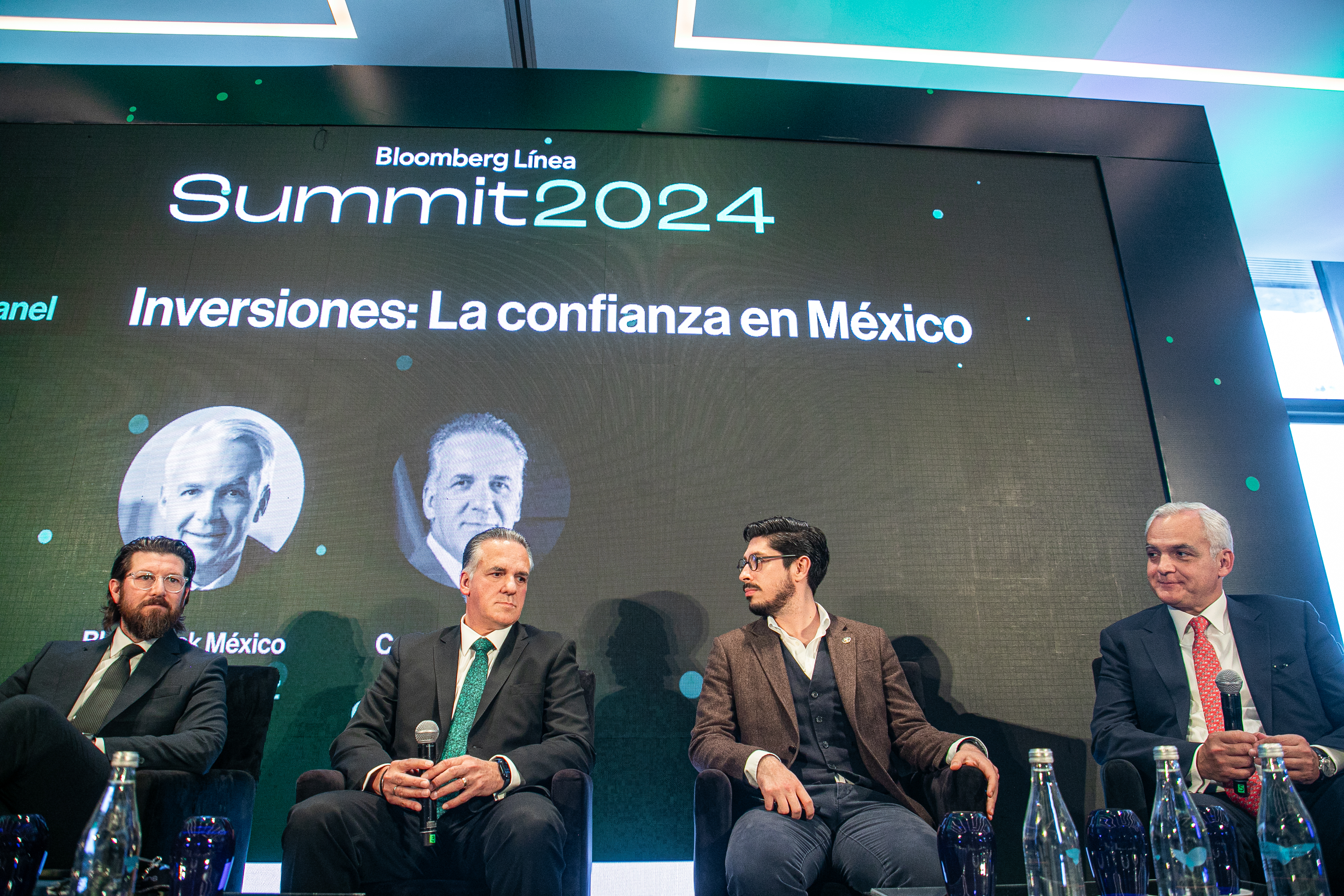 Bloomberg Línea Summit · Galería 19