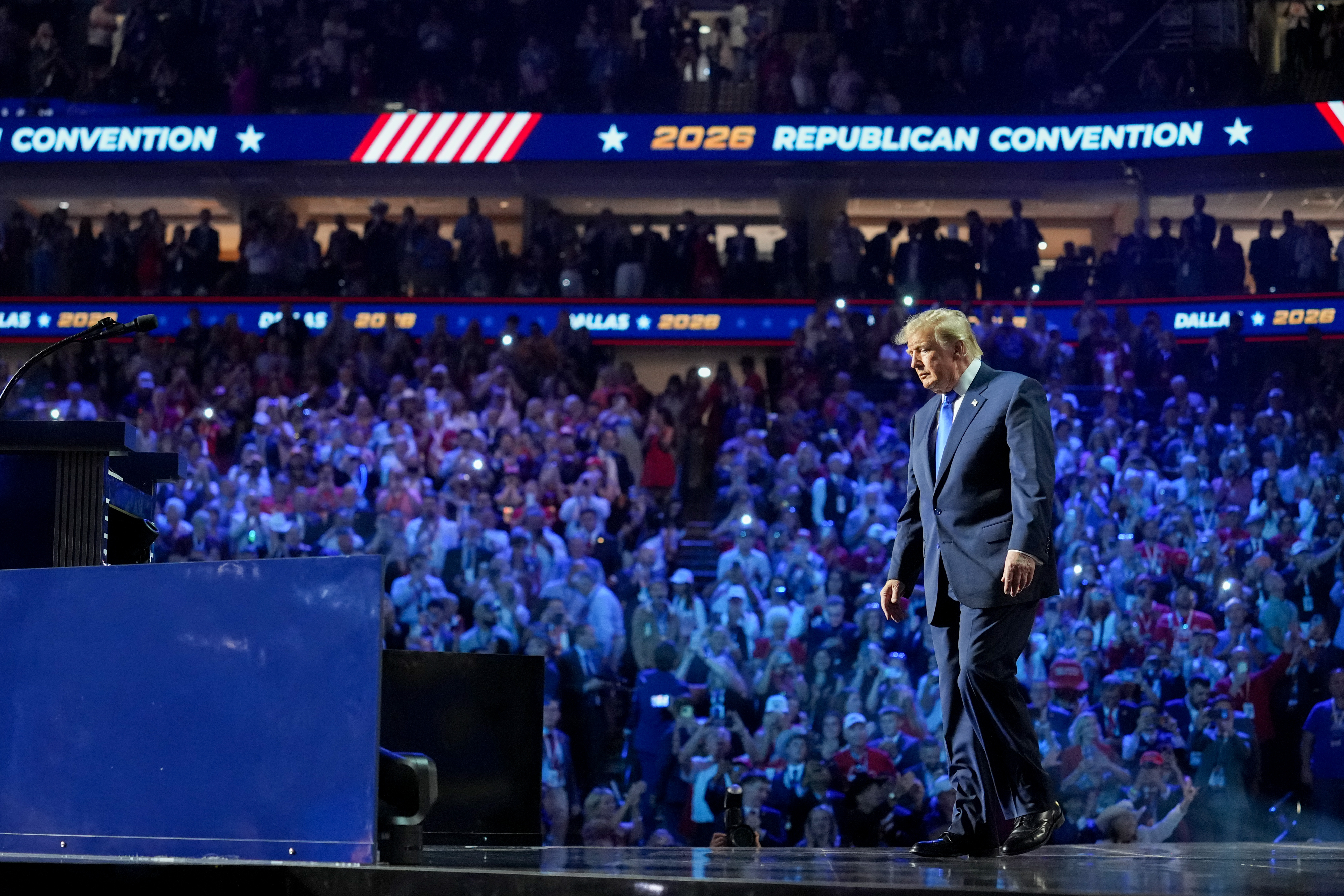 Por que seria inviável que Trump distribuísse cheques de US$ 5.000, caso os republicanos vençam as eleições