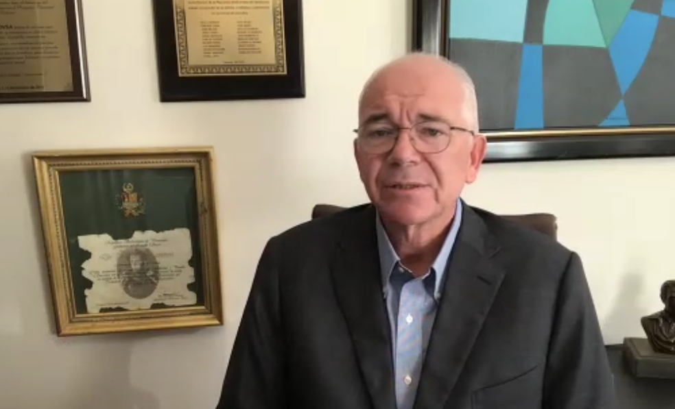 Exzar del petróleo venezolano cuestiona el mecanismo de venta de crudo a EE.UU. Exzar del petróleo venezolano cuestiona el mecanismo de venta de crudo a EE.UU.