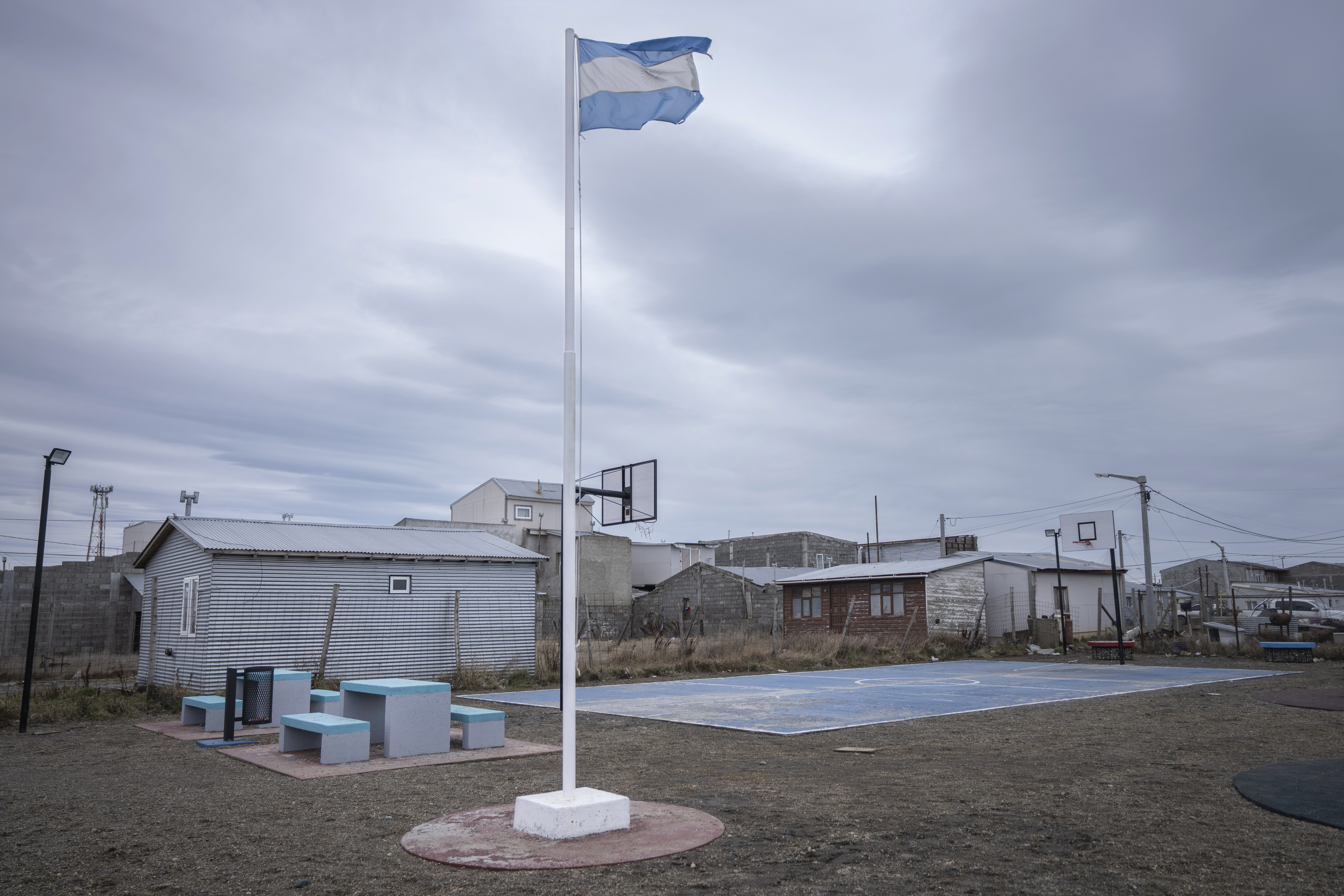 Provincia argentina atraviesa crisis financiera mientras se reconfigura su entramado productivo 