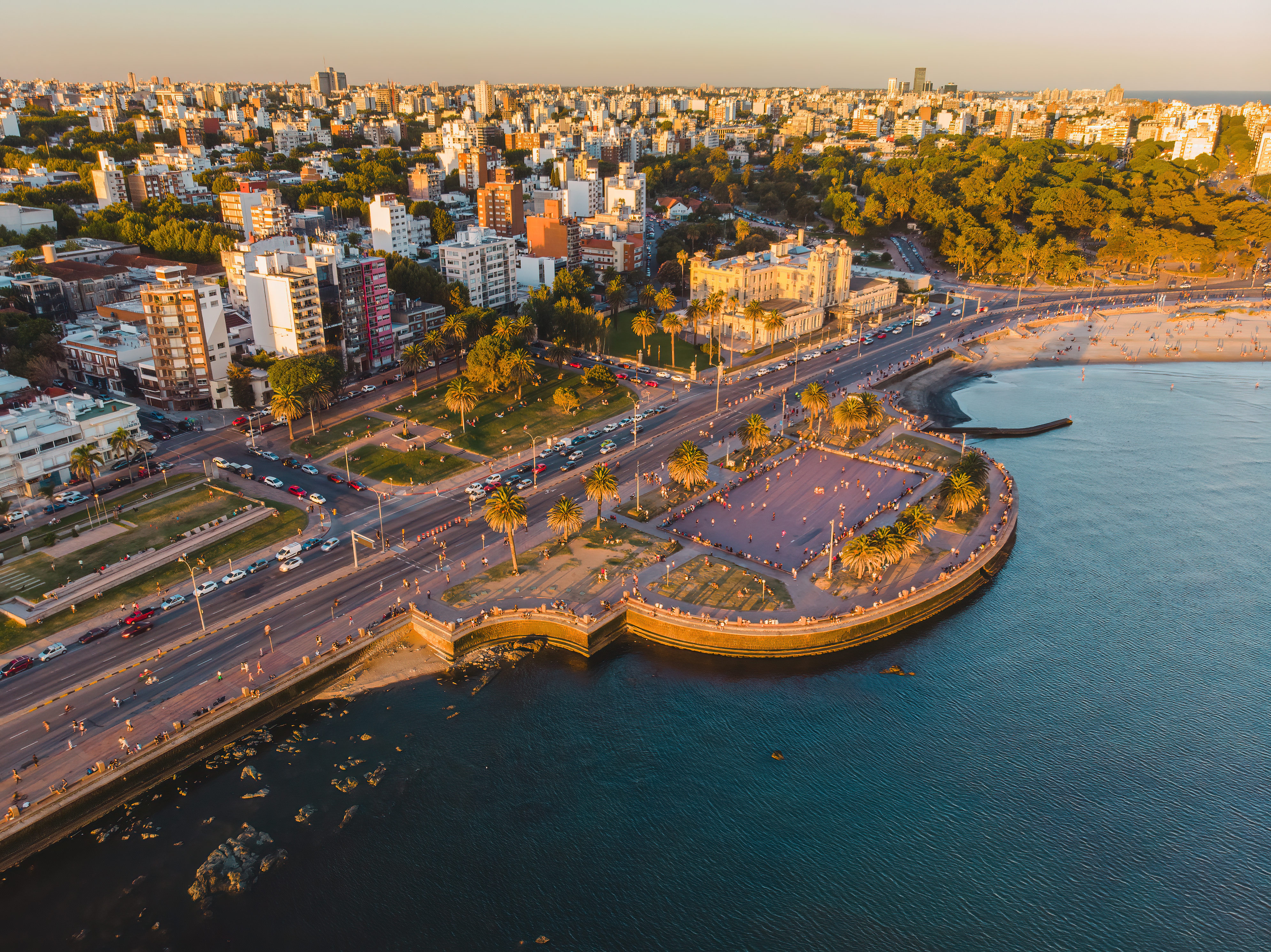 Imóveis de luxo e escritórios: onde investem os mais ricos de LatAm, segundo a JLL